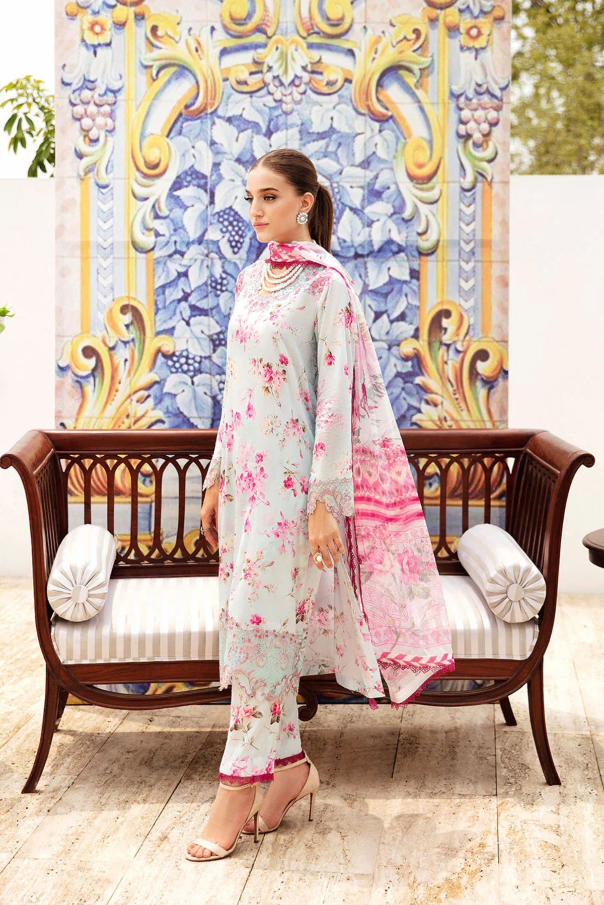 Pakistani lawn suits for summers