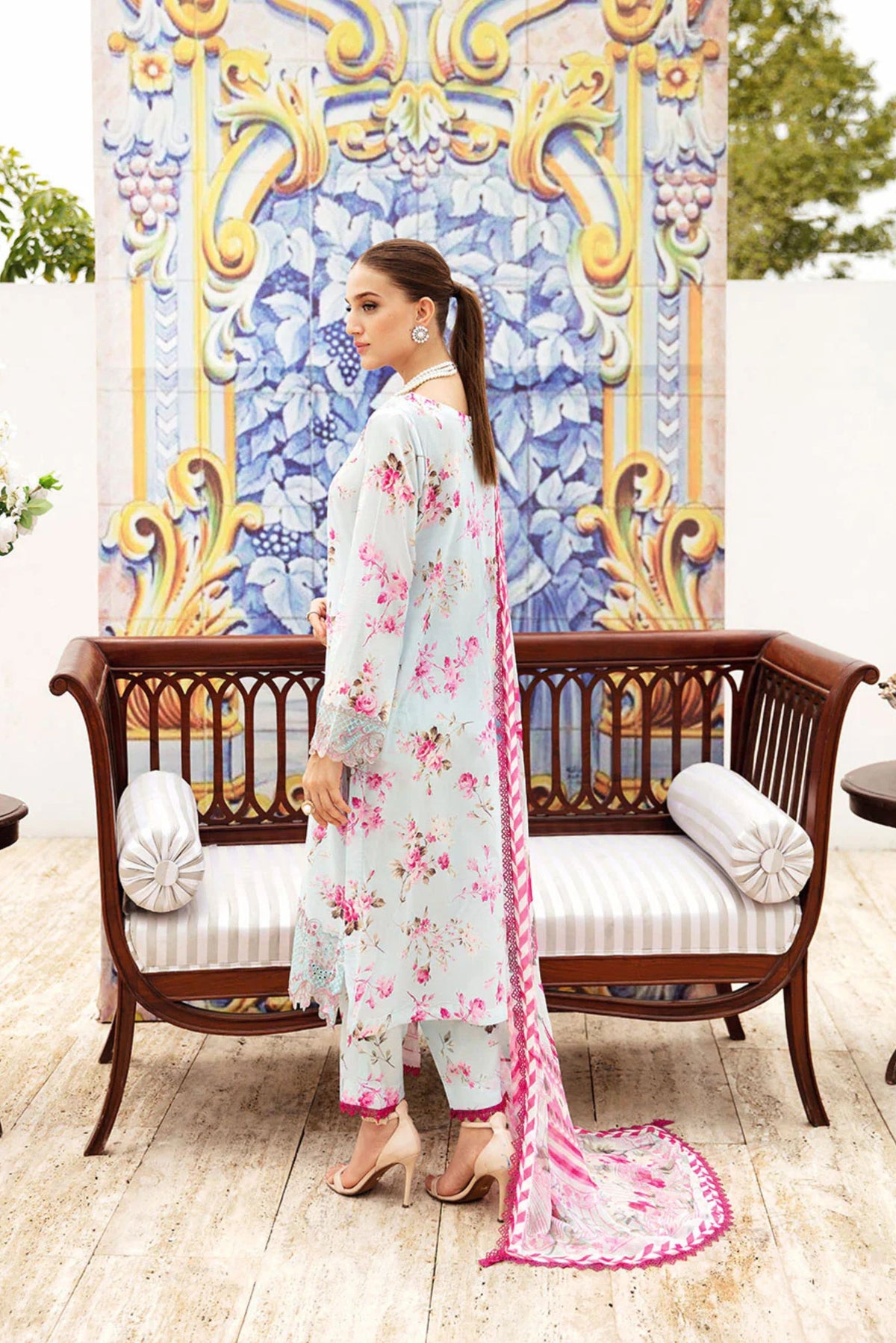Pakistani lawn suits for summers