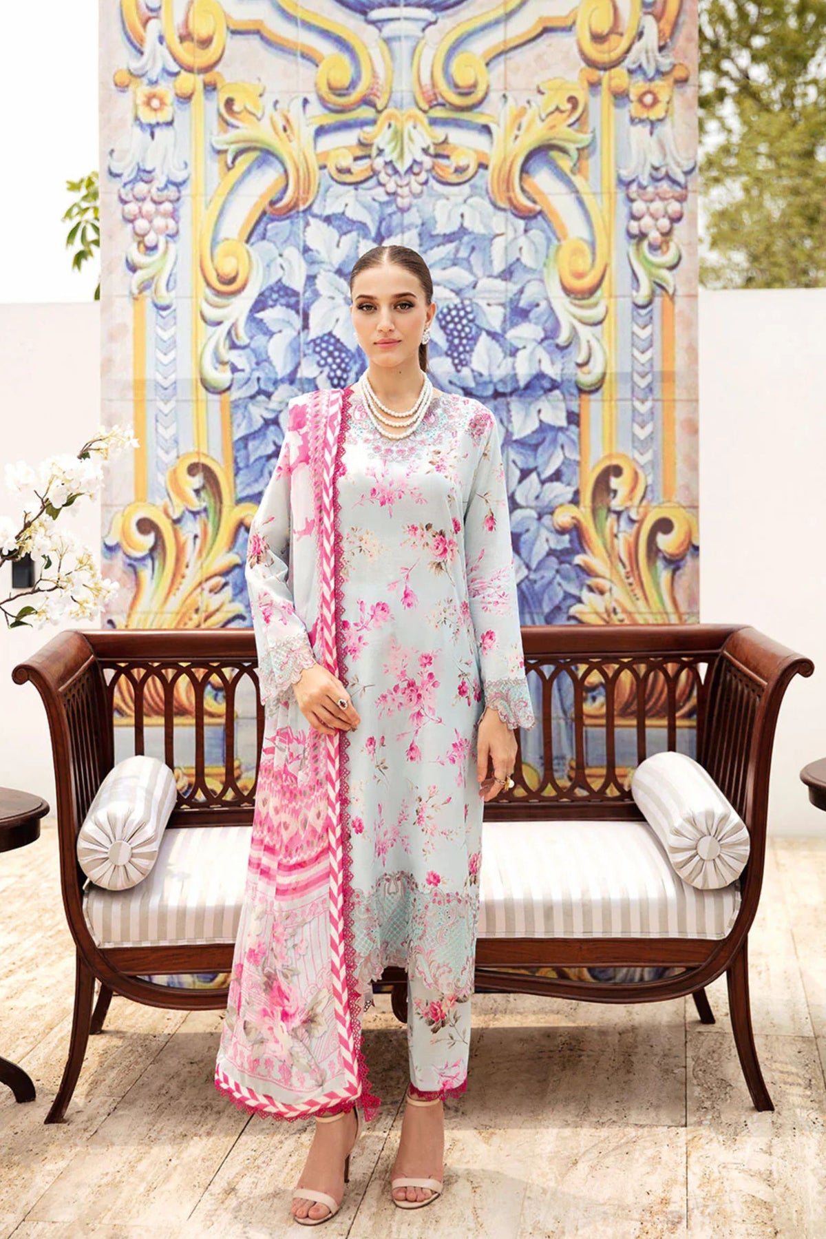 Pakistani lawn suits for summers