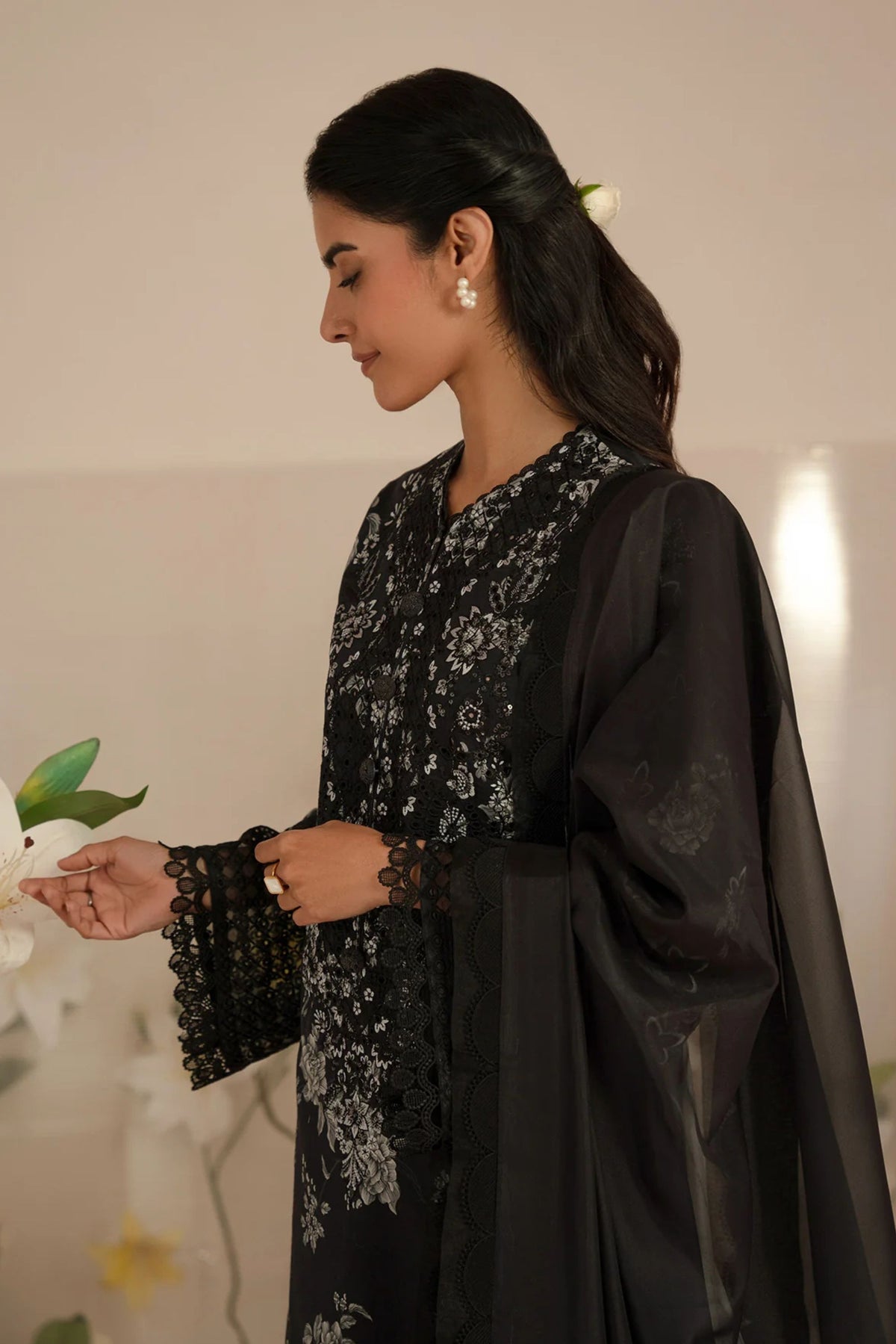 Black Lawn 3PC Suit