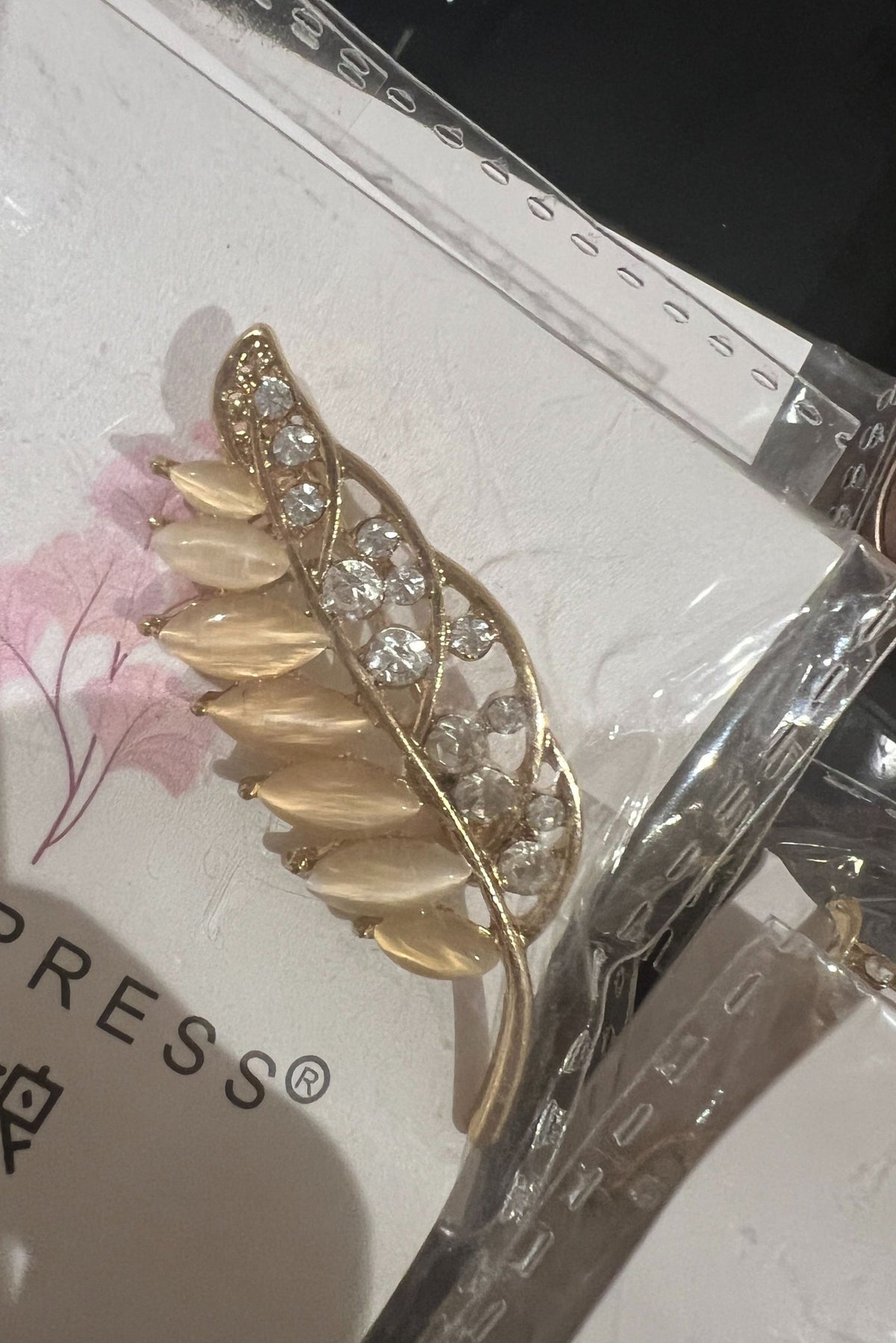 Golden Leaf Design Hijab Brooch