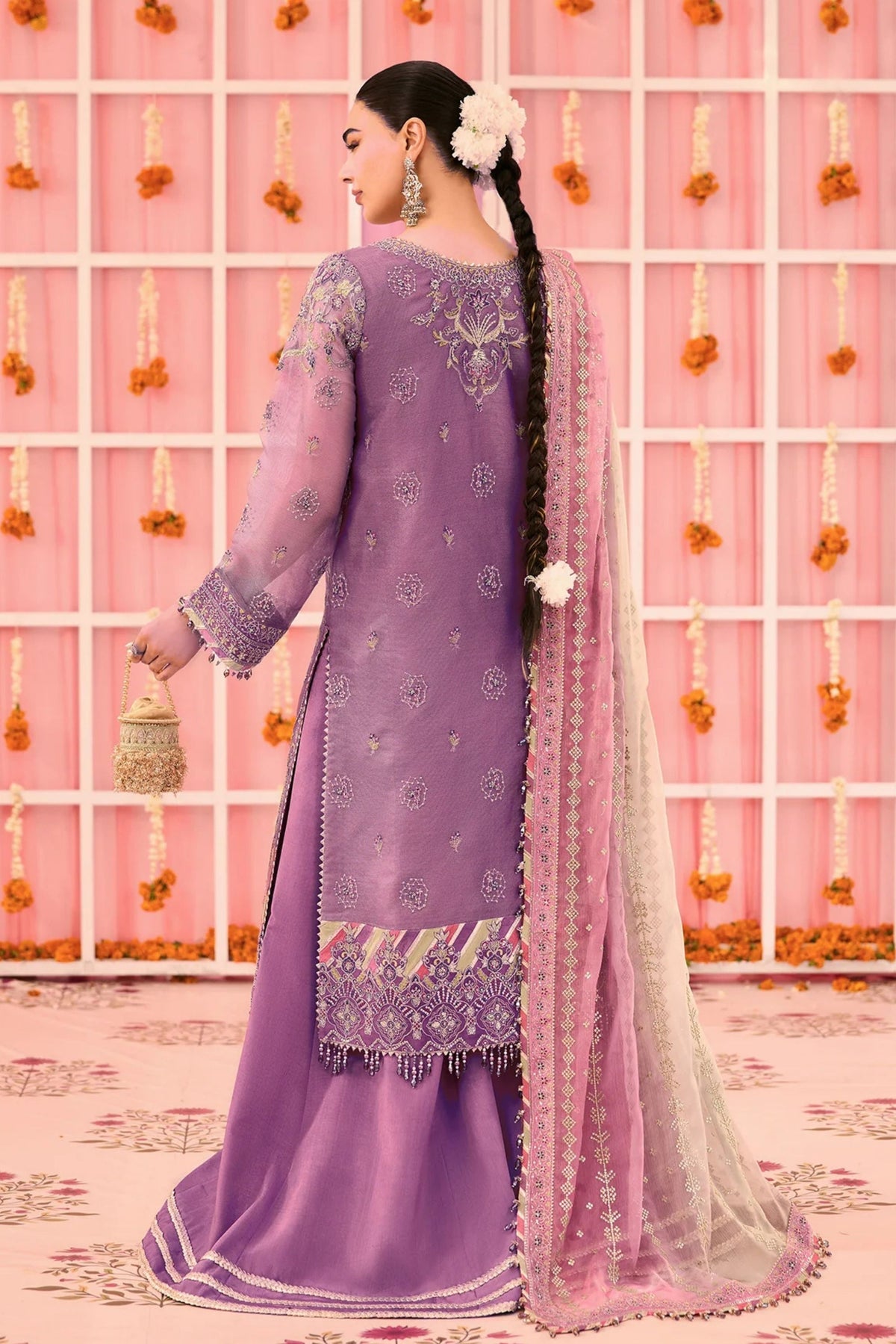 Formal wedding outfits for women