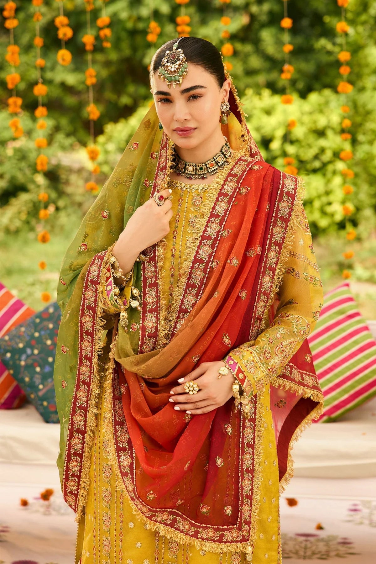 Colorful Mayun Outfit