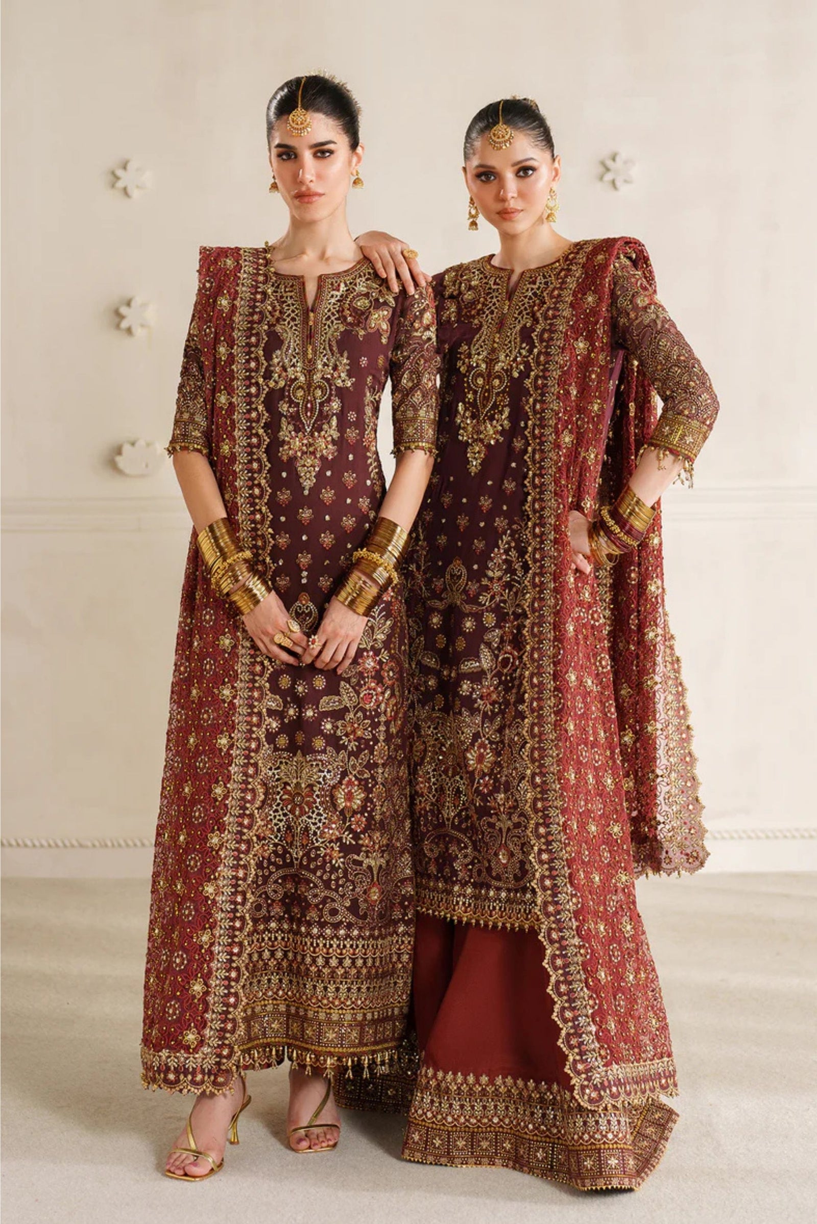 traditional Pakistani wedding outfit