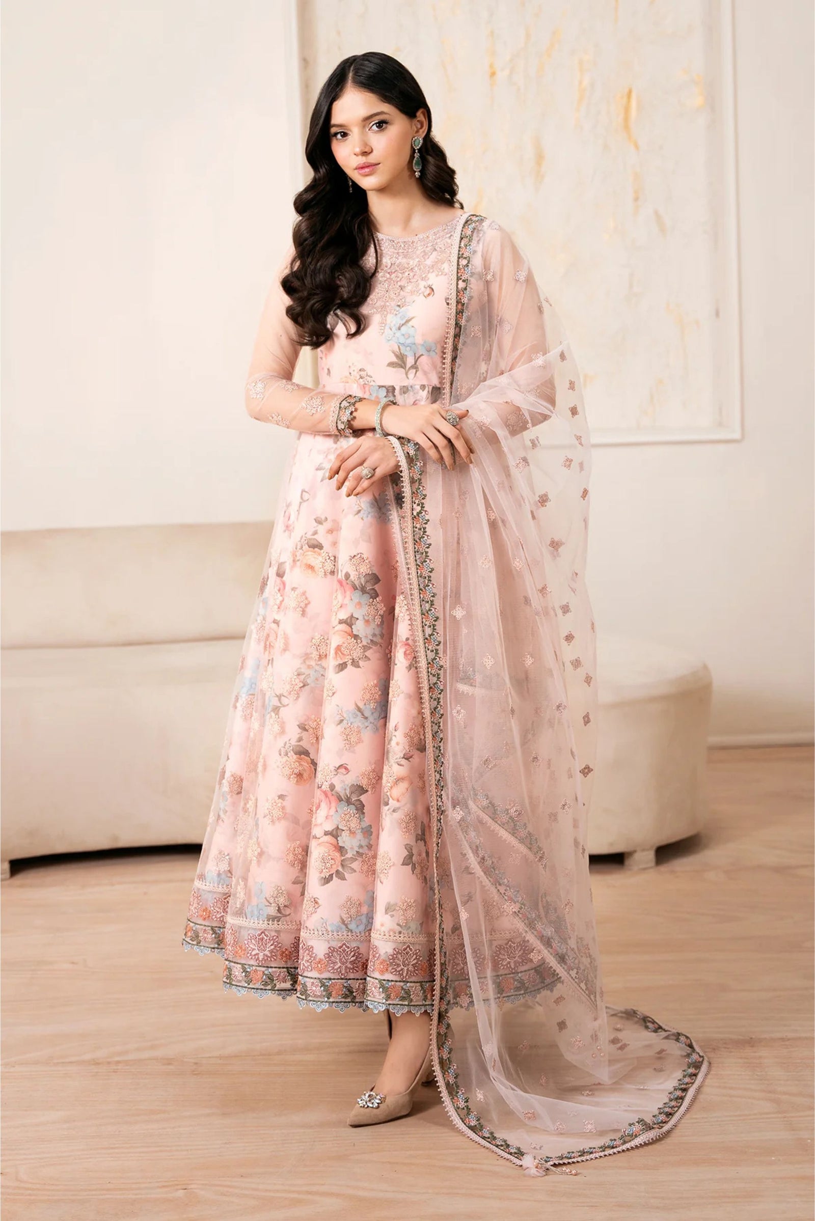 Pakistani Wedding Clothes For Females
