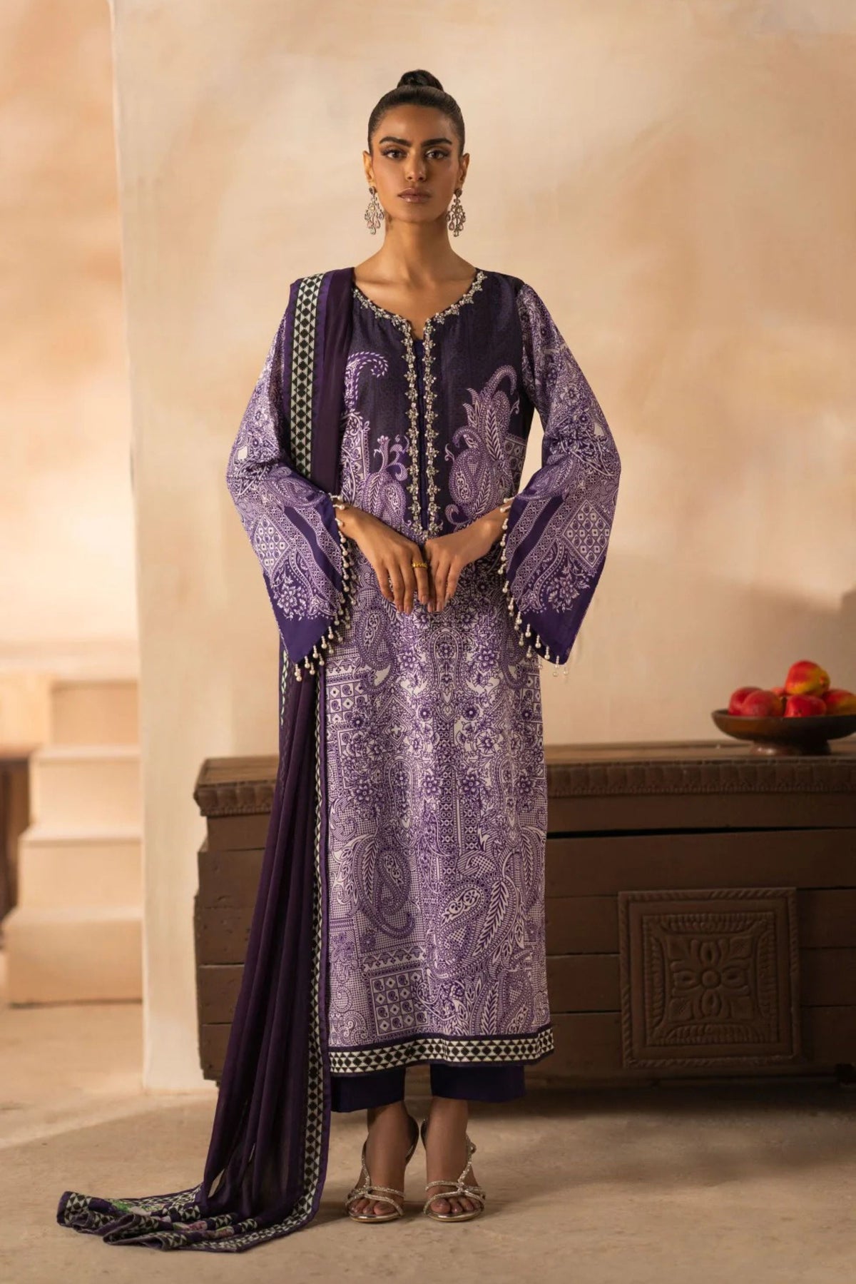 Party wear Suits For Pakistani Wedding Function