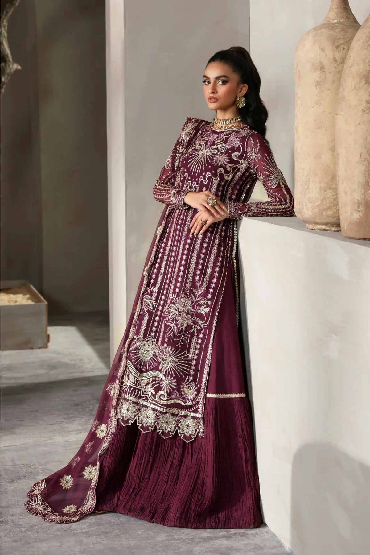 Latest Pakistani Wedding Guest Outfits 2025