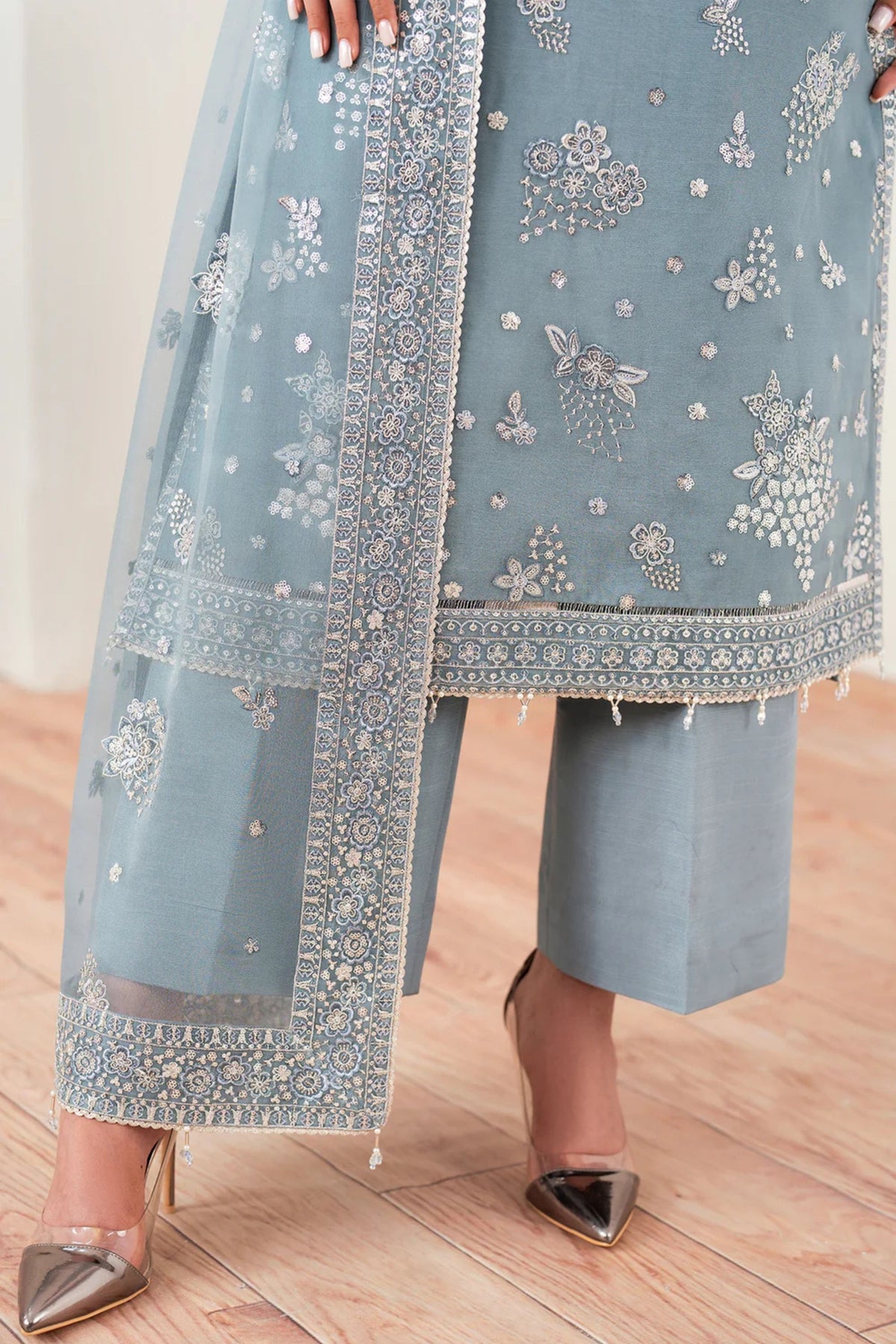 Formal Suits For Pakistani Wedding Function