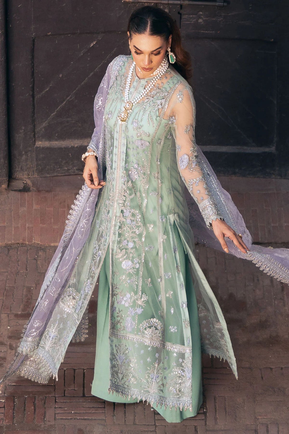 pakistani wedding outfits for sister of the bride