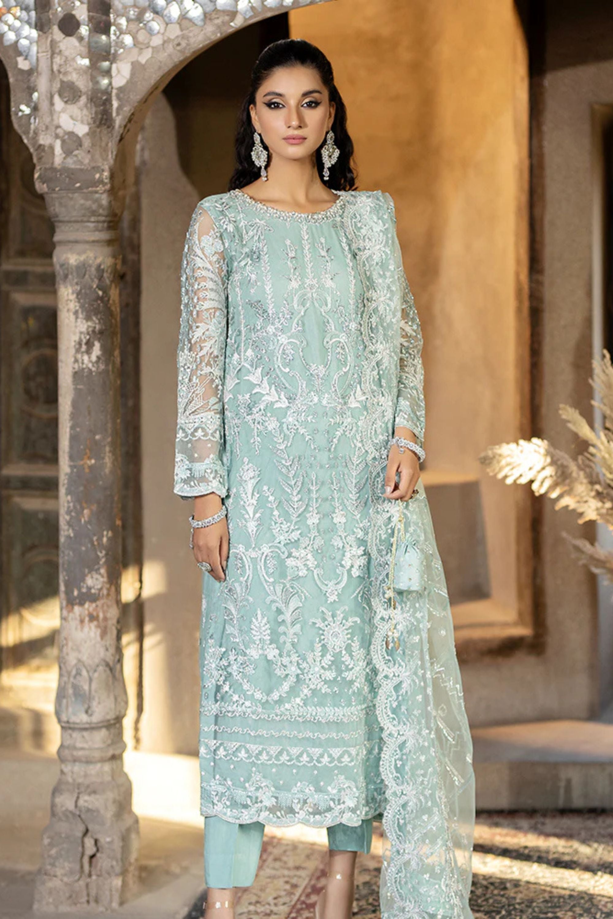 Pakistani Wedding Suits For Women
