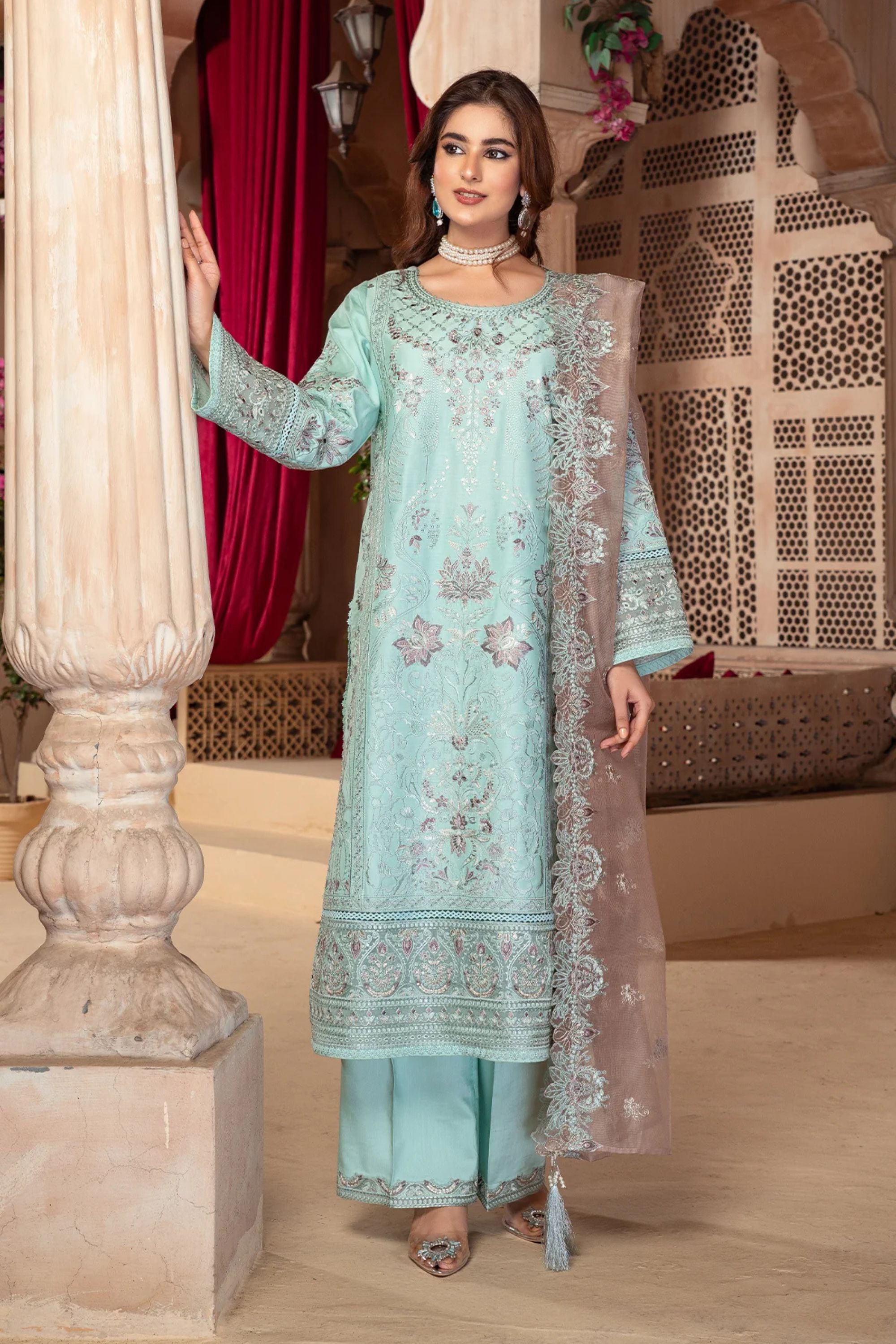 Traditional Pakistani Wedding Clothing