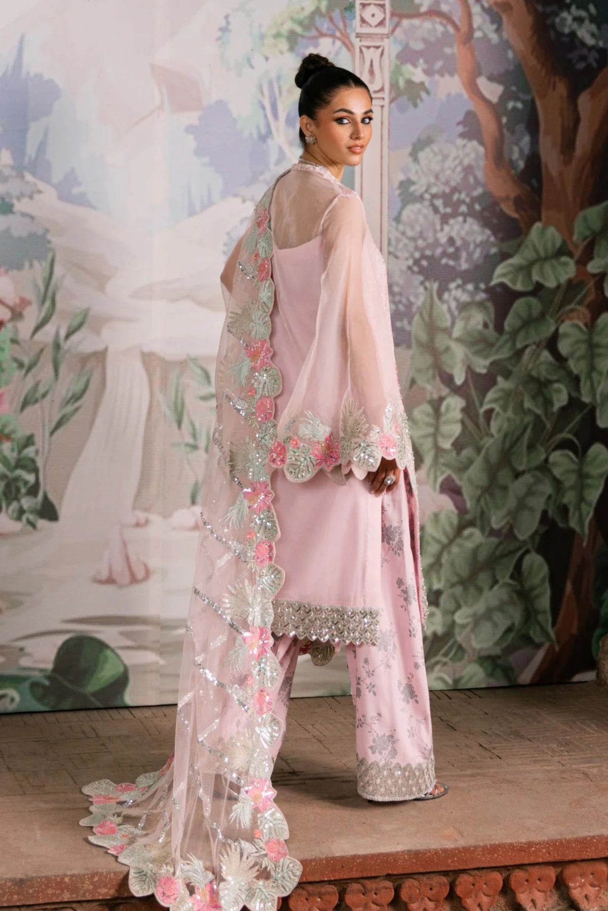 Pakistani Wedding Salwar Kameez