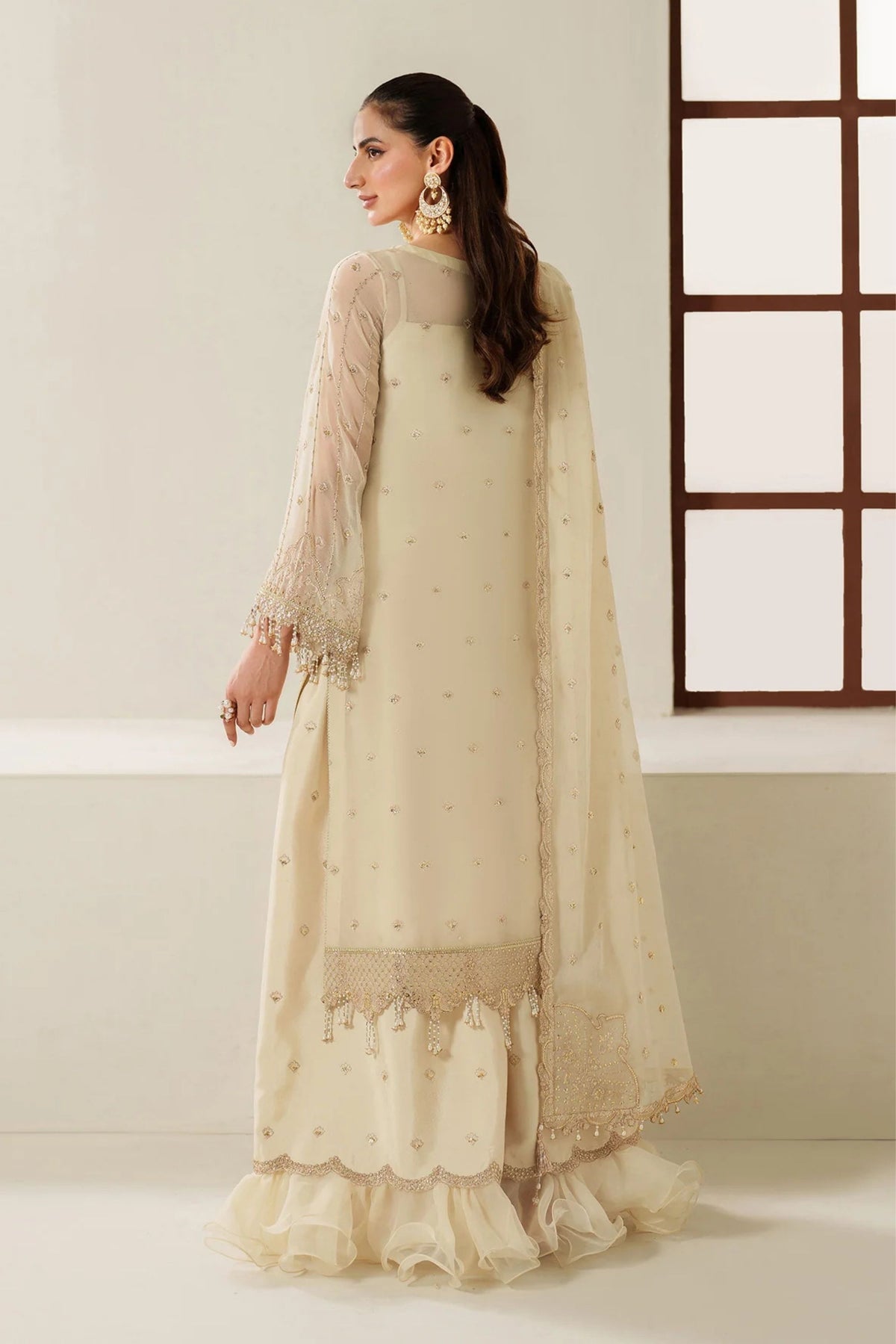 Trendy Wedding Guest Outfits | Women’s Collection 2025