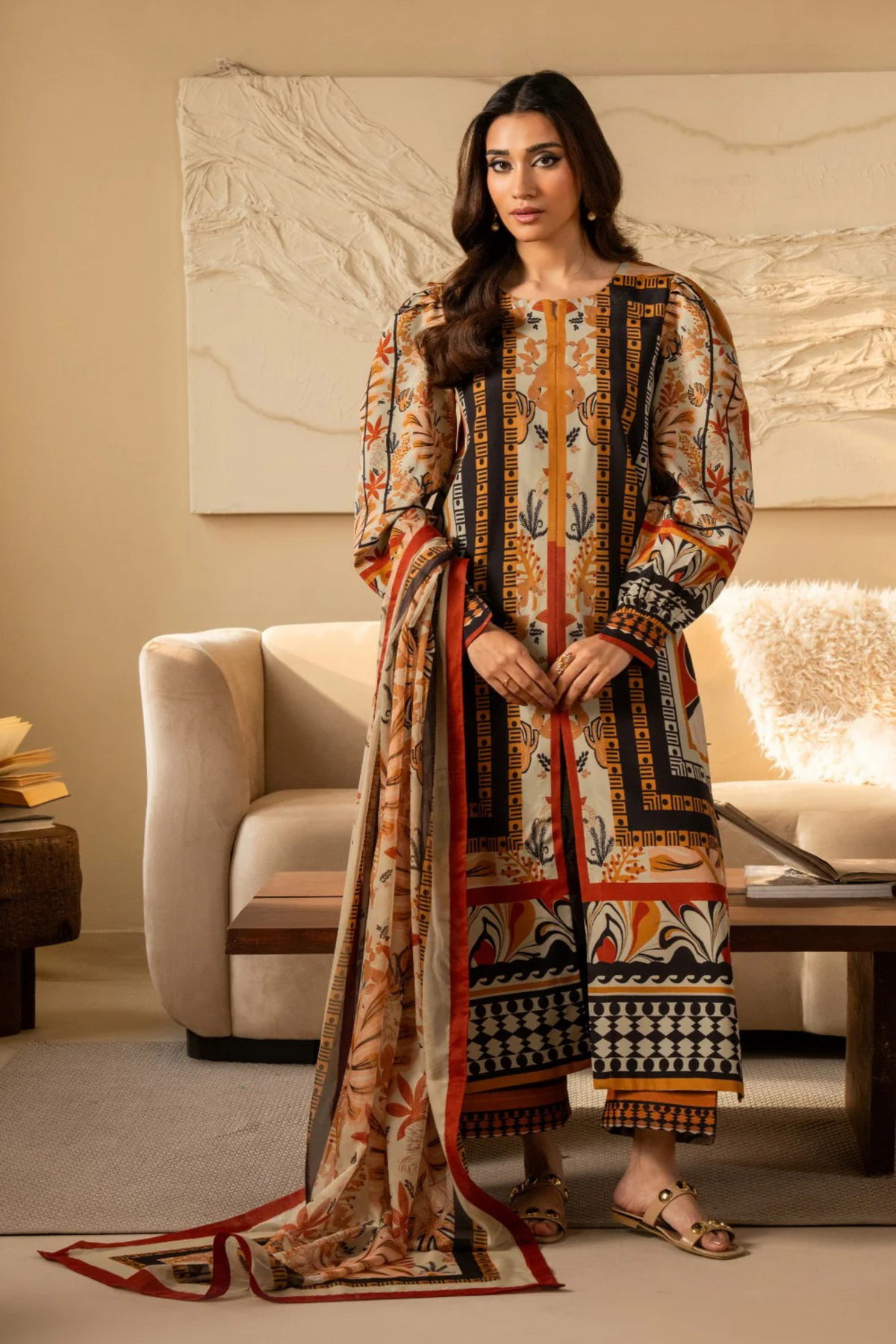 Party wear Suits For Pakistani Wedding Function