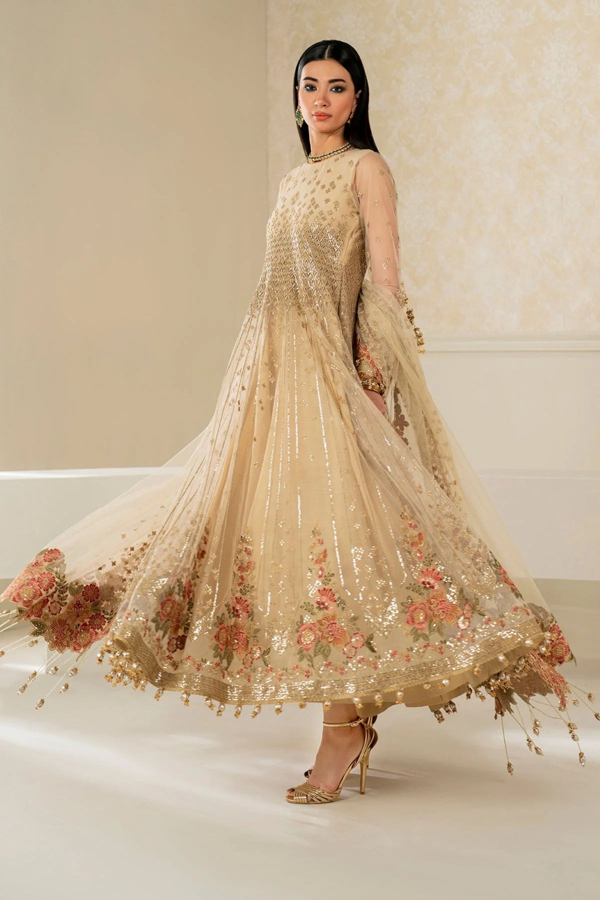 Pakistani Wedding Maxi Gowns For Ladies