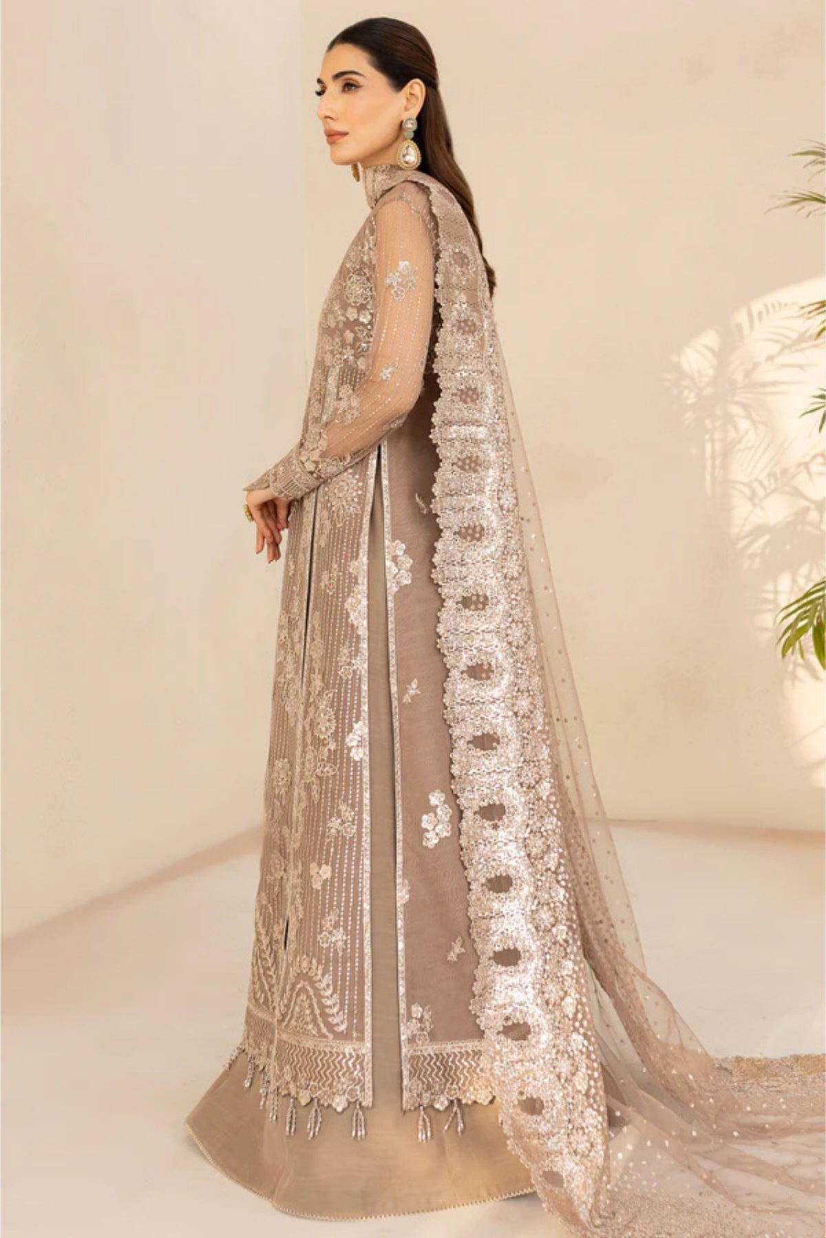 Women’s luxury wedding party outfit 