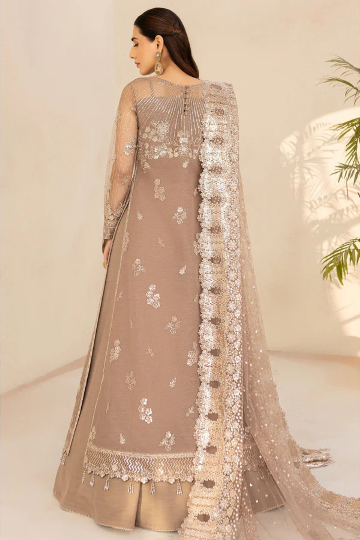 Women’s luxury wedding party outfit 