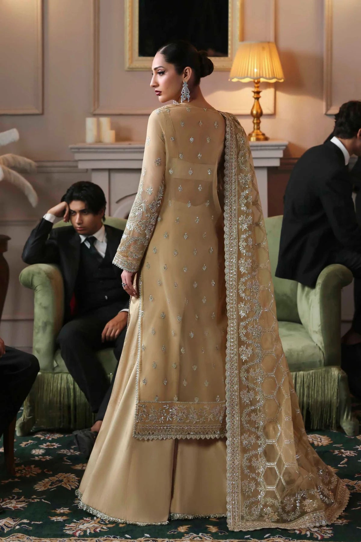 Pakistani Designer Wedding Outfits For Ladies
