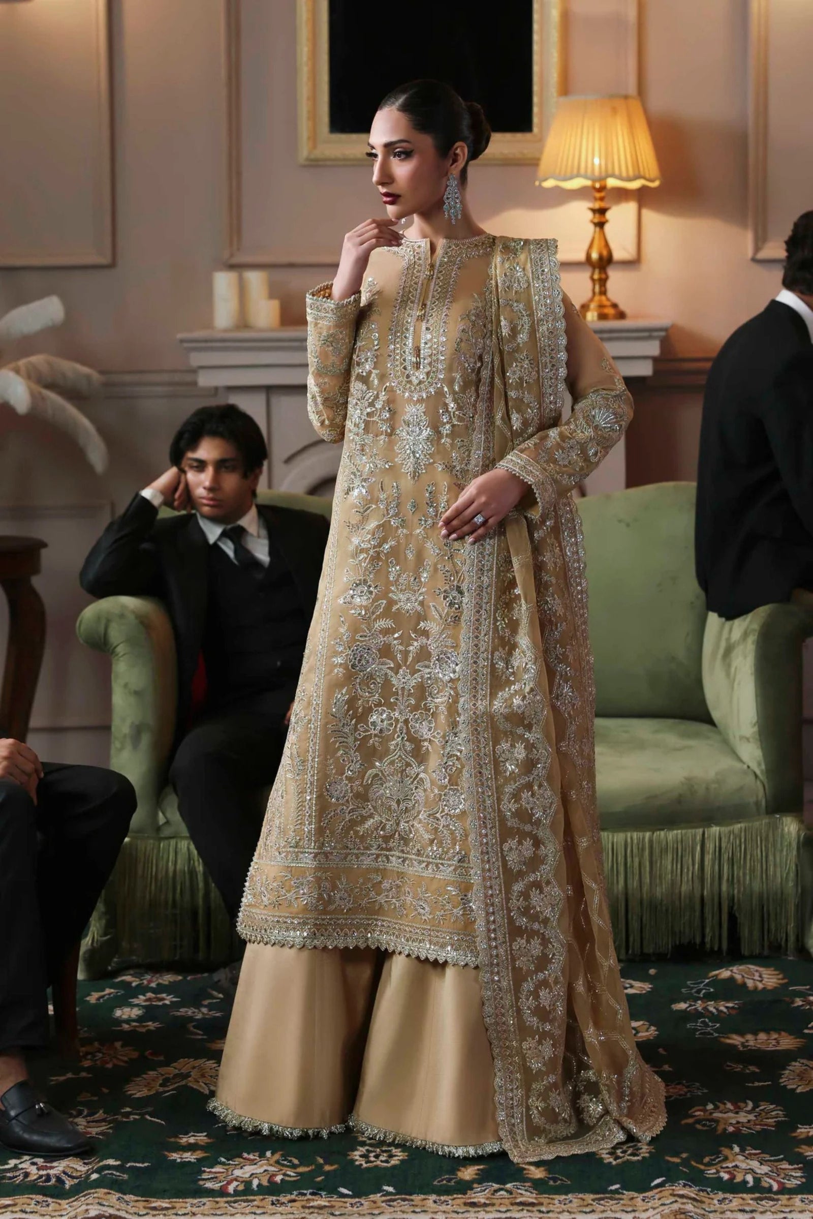 Pakistani Designer Wedding Outfits For Ladies