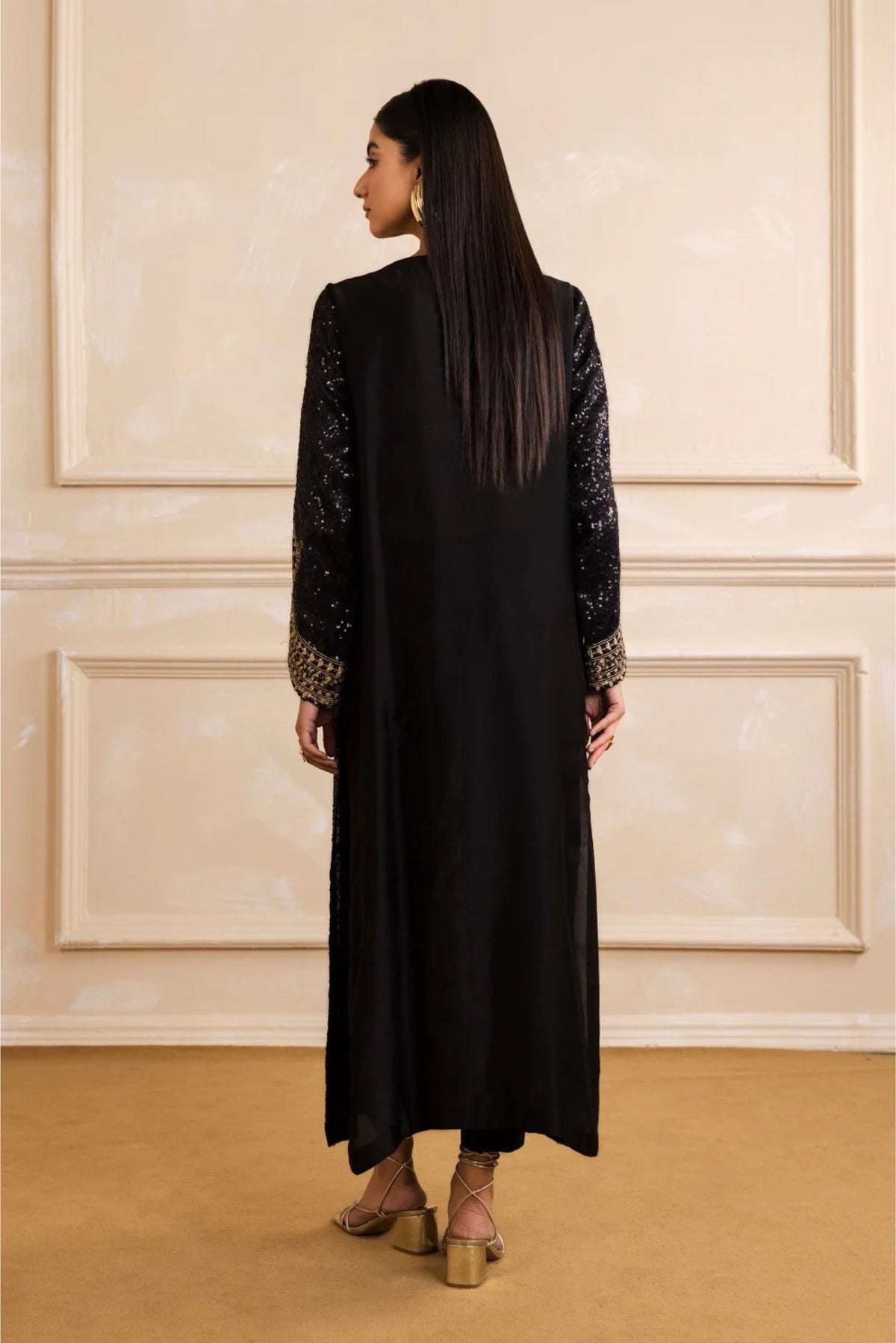 Party wear Pakistani outfits Online