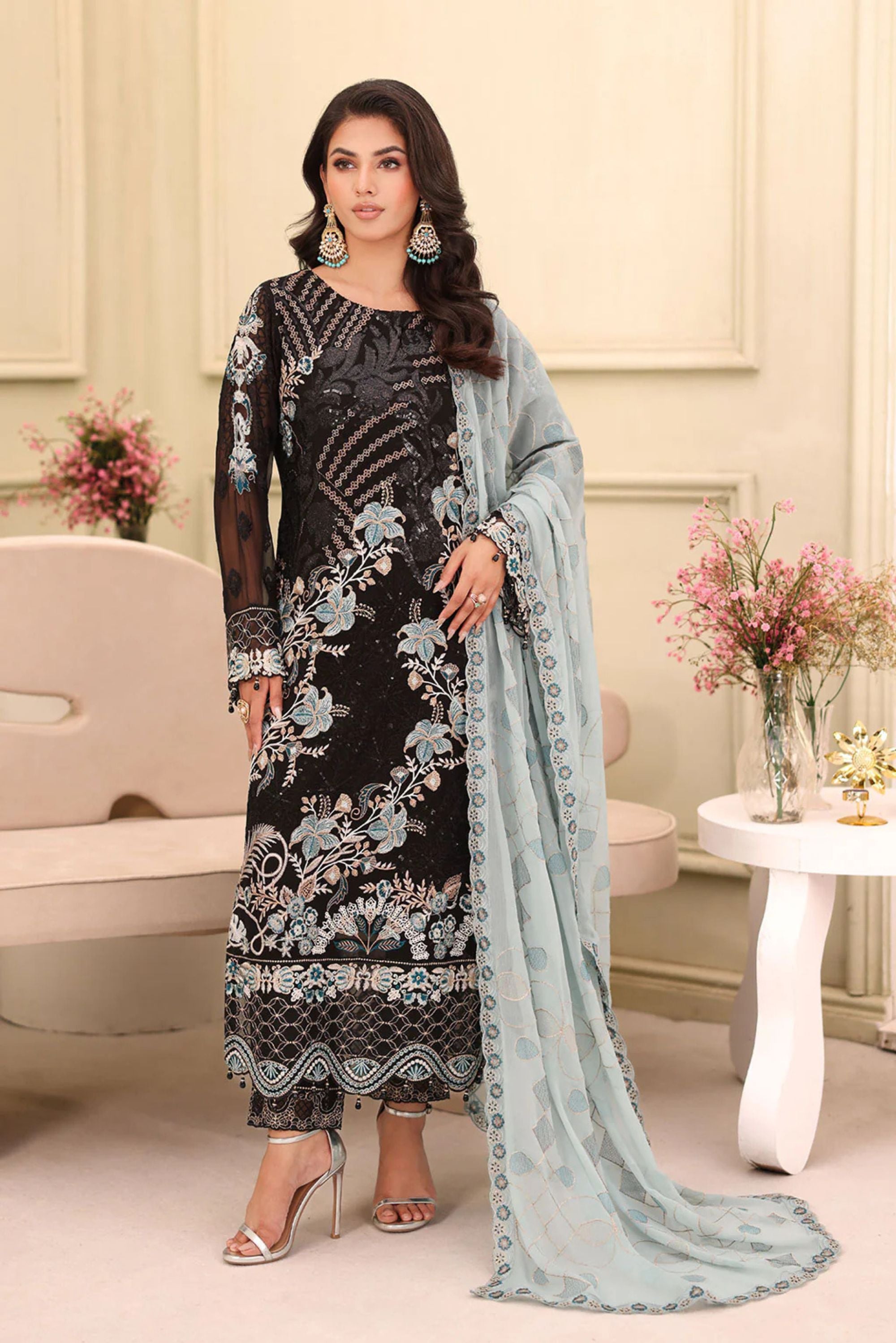 Formal Suits For Pakistani Wedding Function
