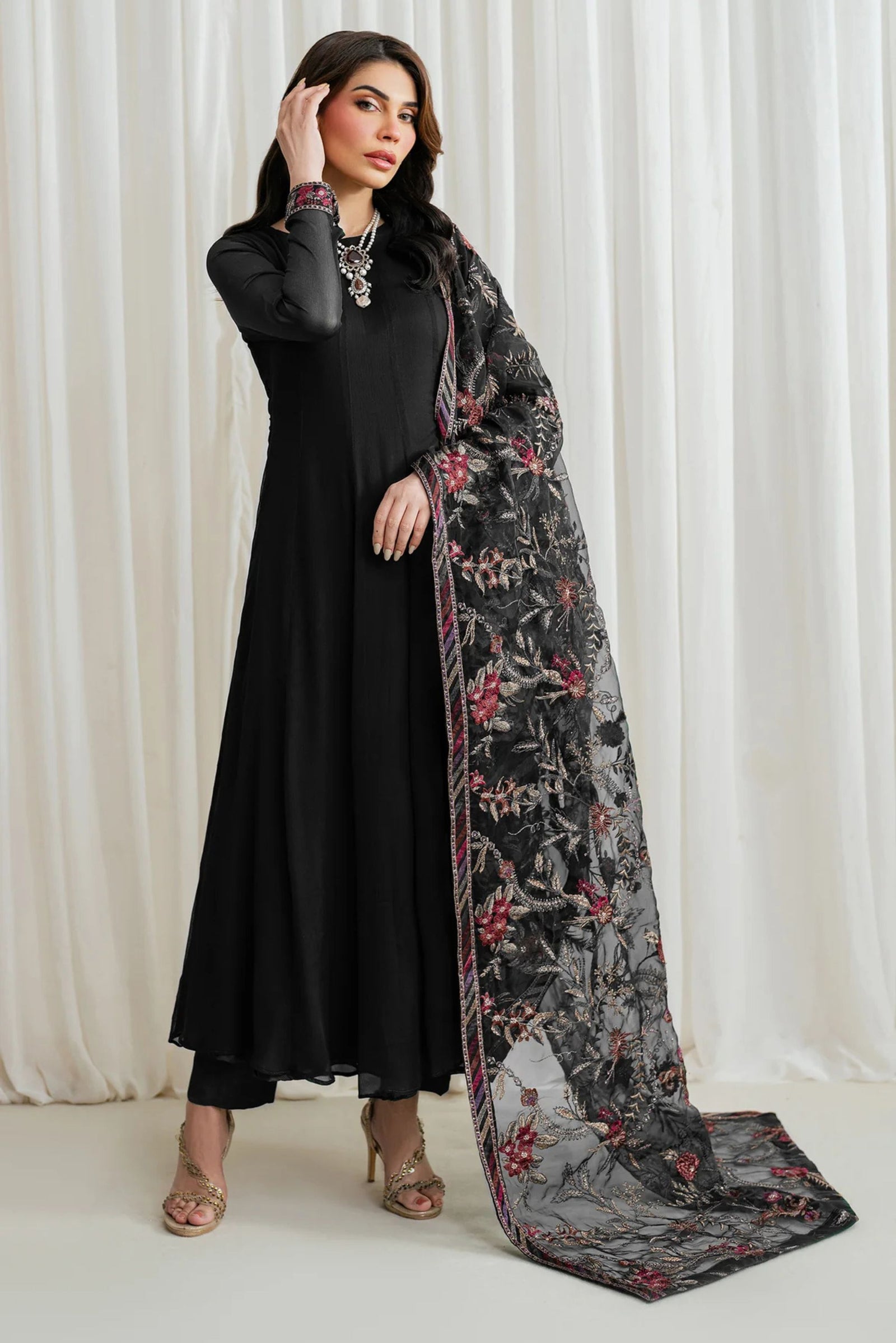 Pakistani Formal Wears For Weddings