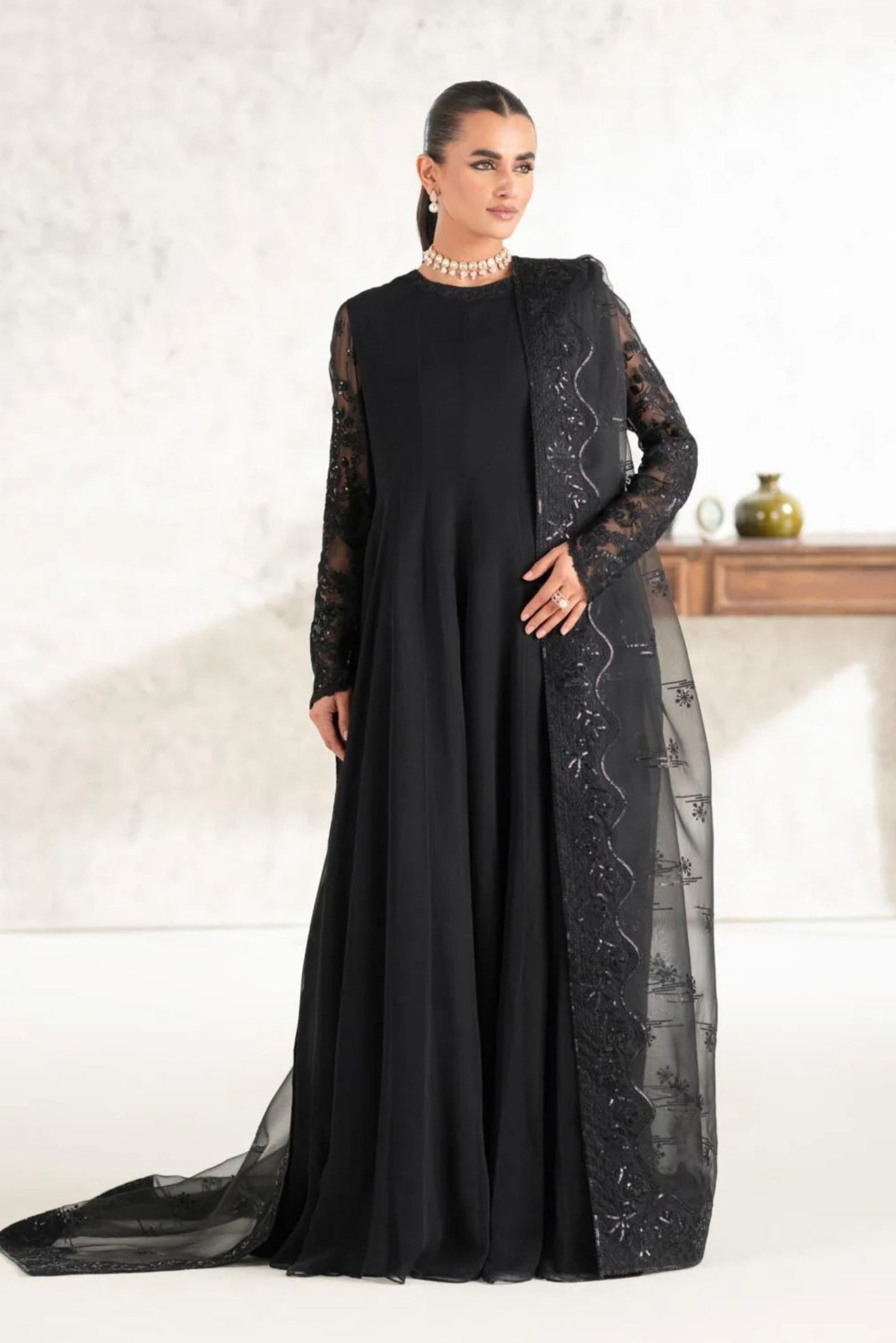 Traditional Pakistani Wedding Attire