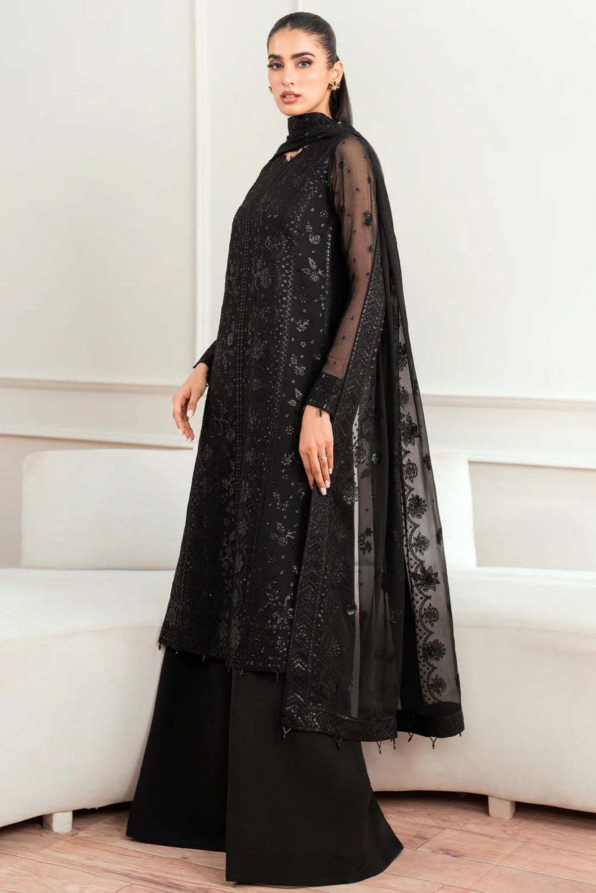 Pakistani Sharara Suit For Wedding