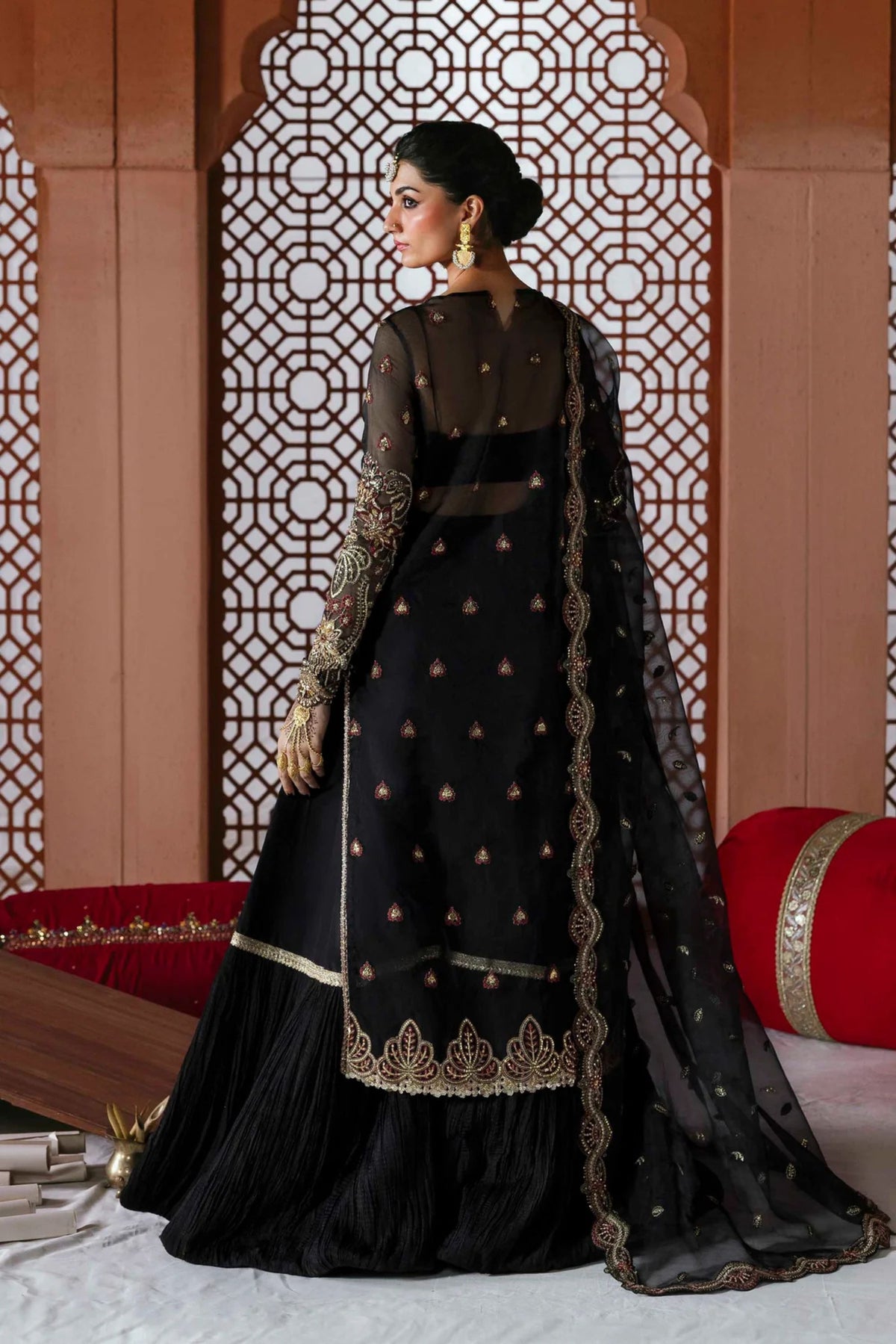 Pakistani Wedding Ensembles For Females