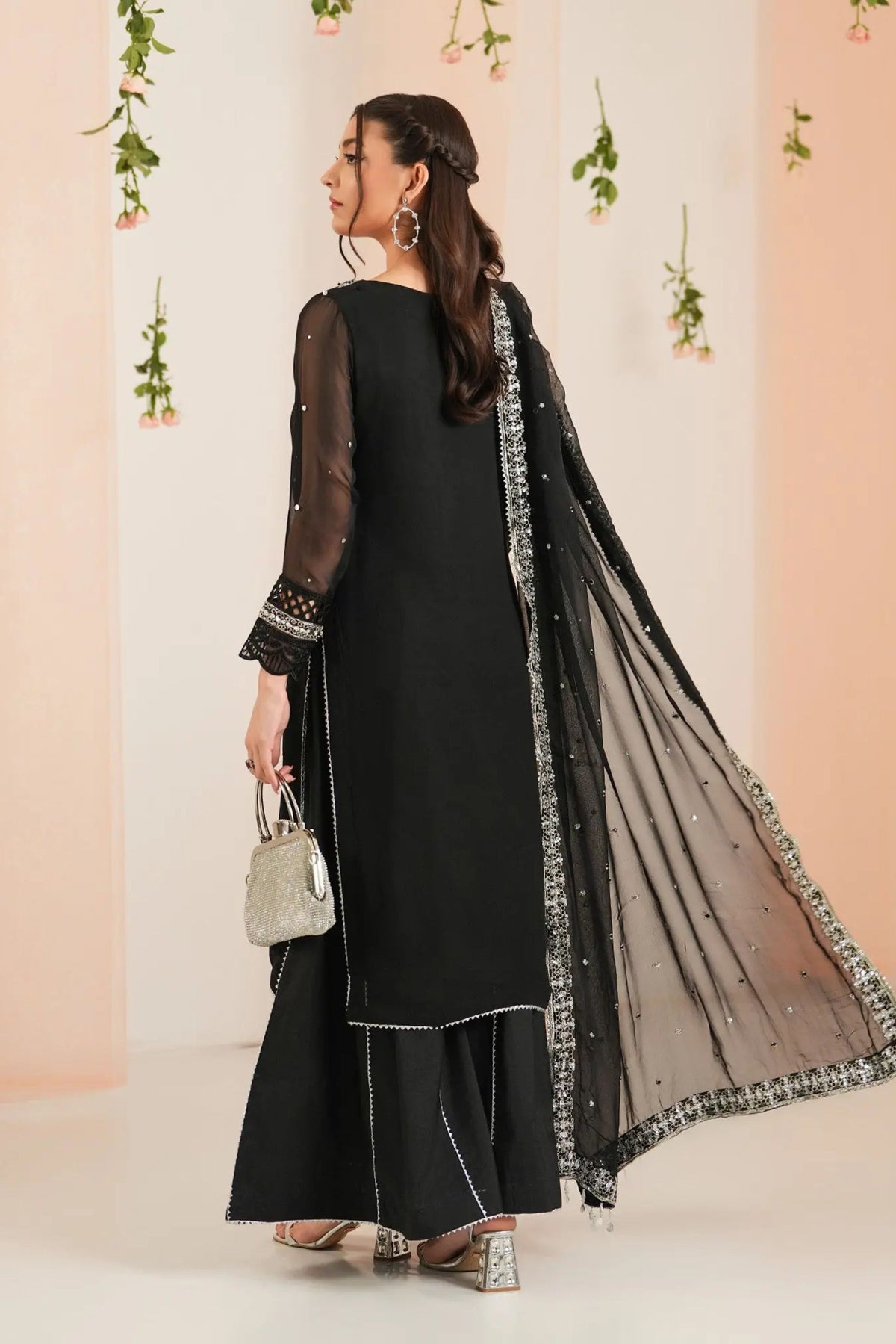 Pakistani Formal Dress For Wedding 