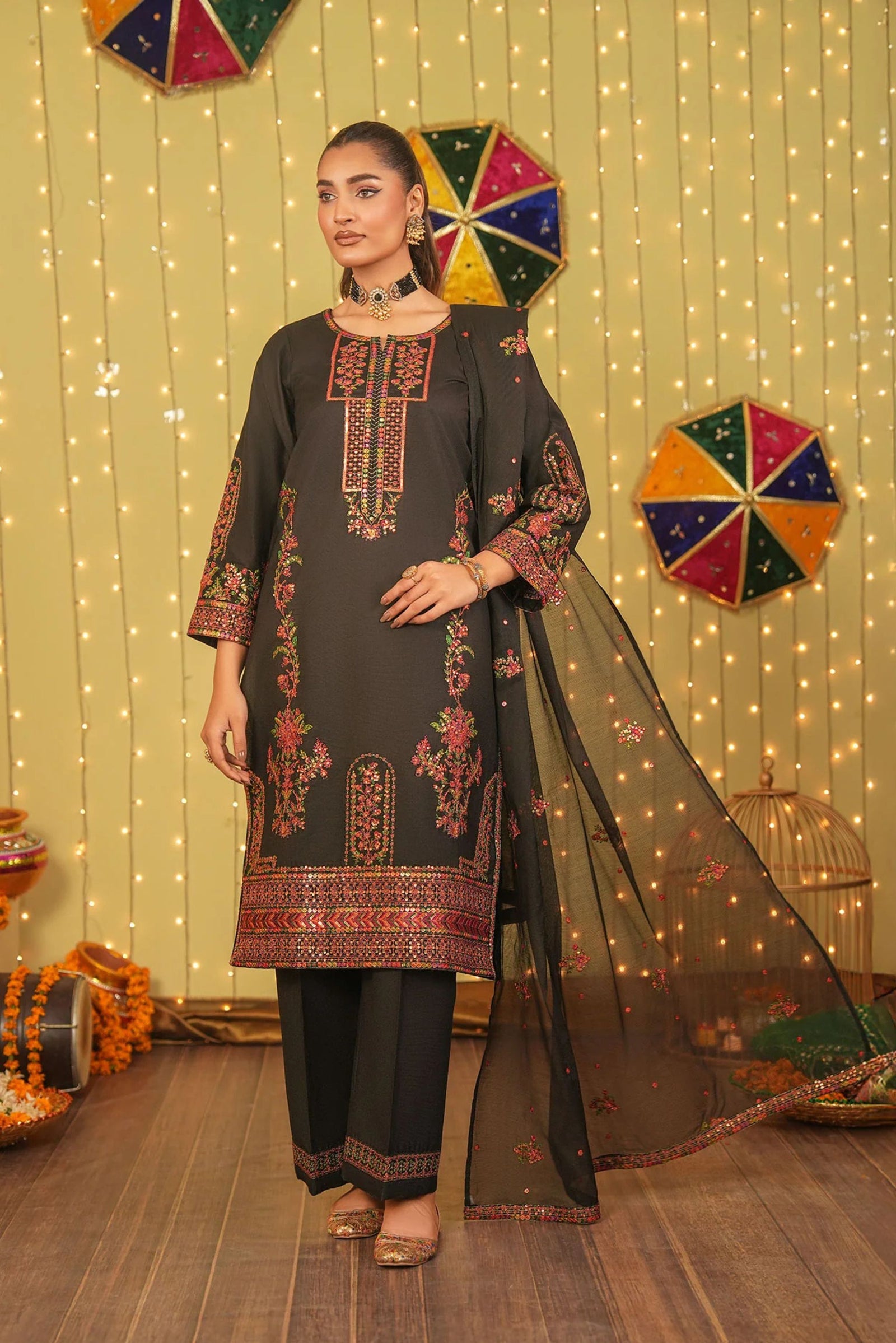 Mehndi Wear Salwar Kameez