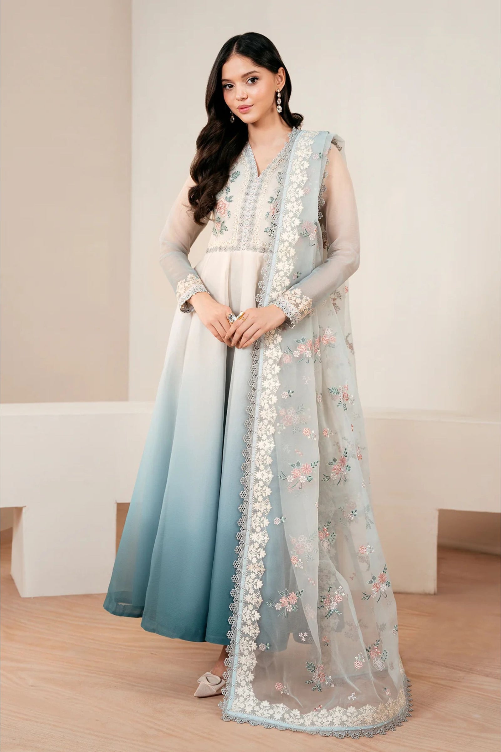 Pakistani Wedding Clothes For Females
