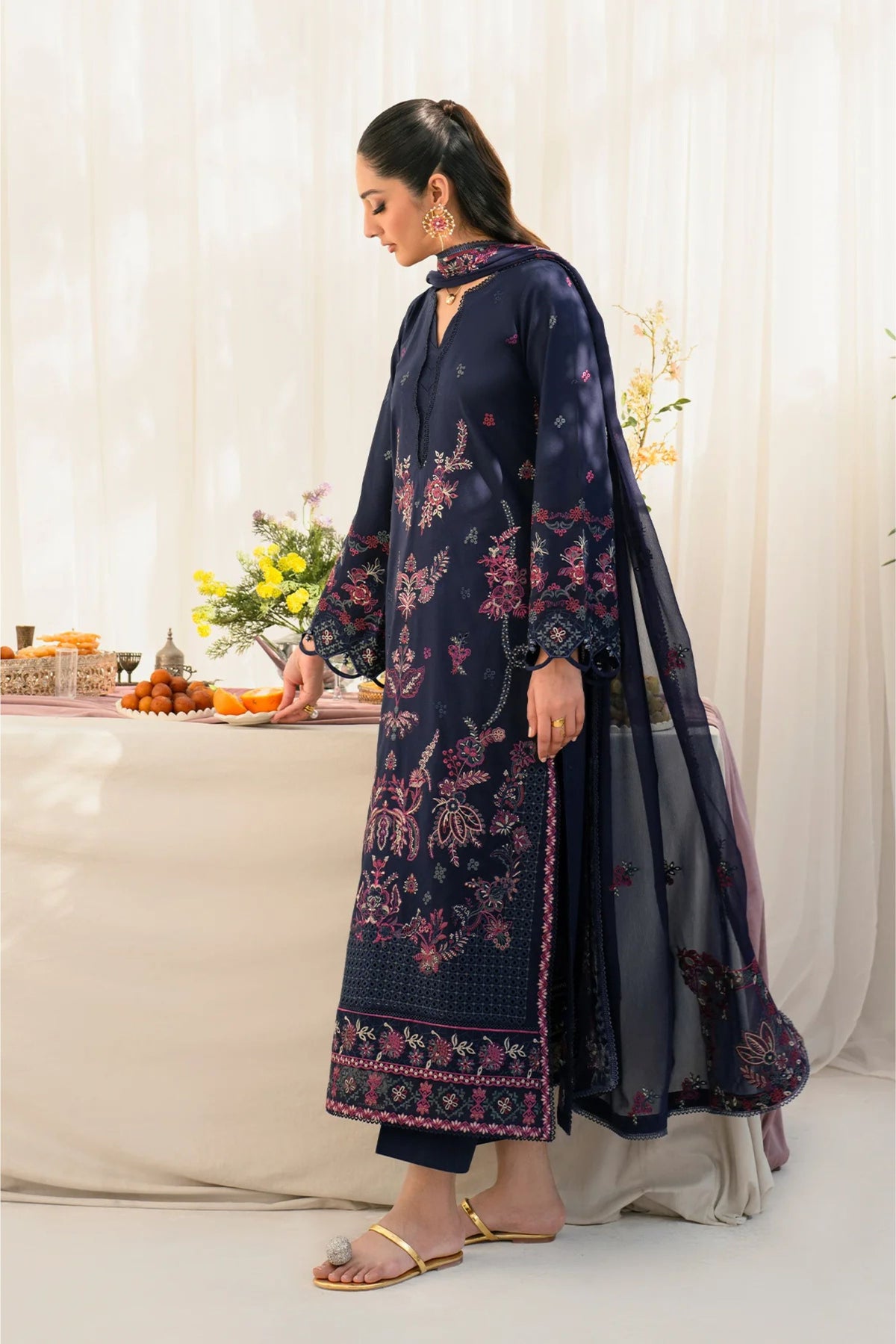 Pakistani Semi Formal Salwar Kameez 
