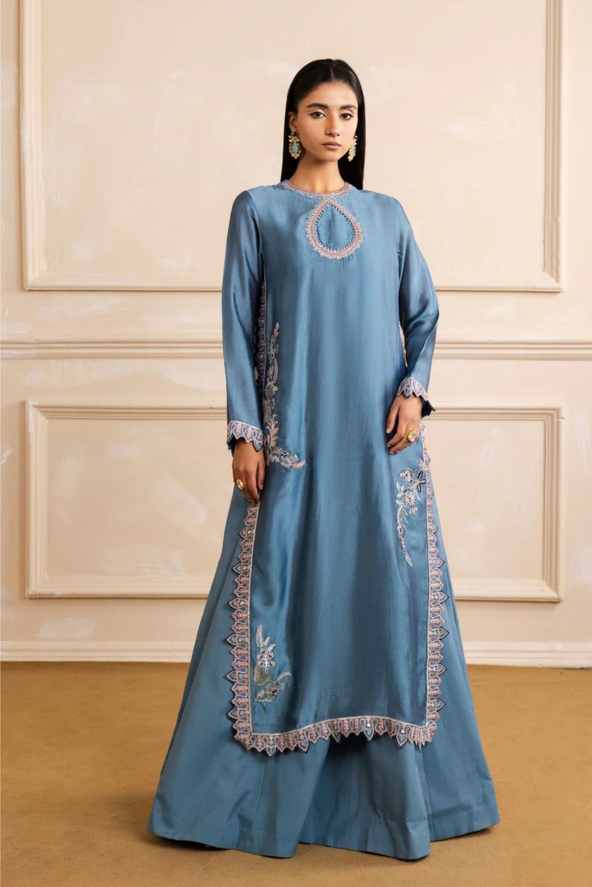 Party wear Pakistani outfits Online