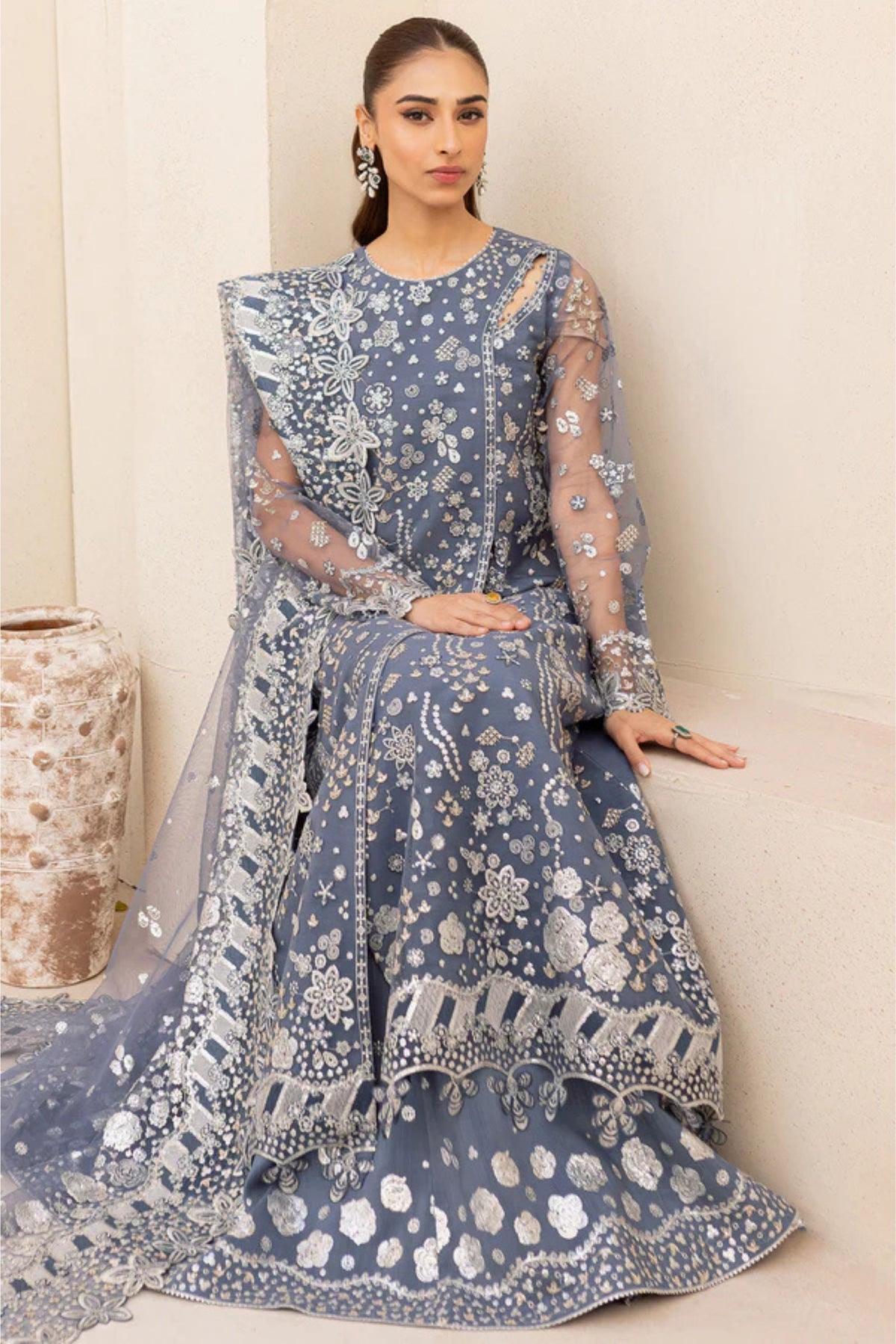 Traditional Pakistani wedding guest outfit for women
