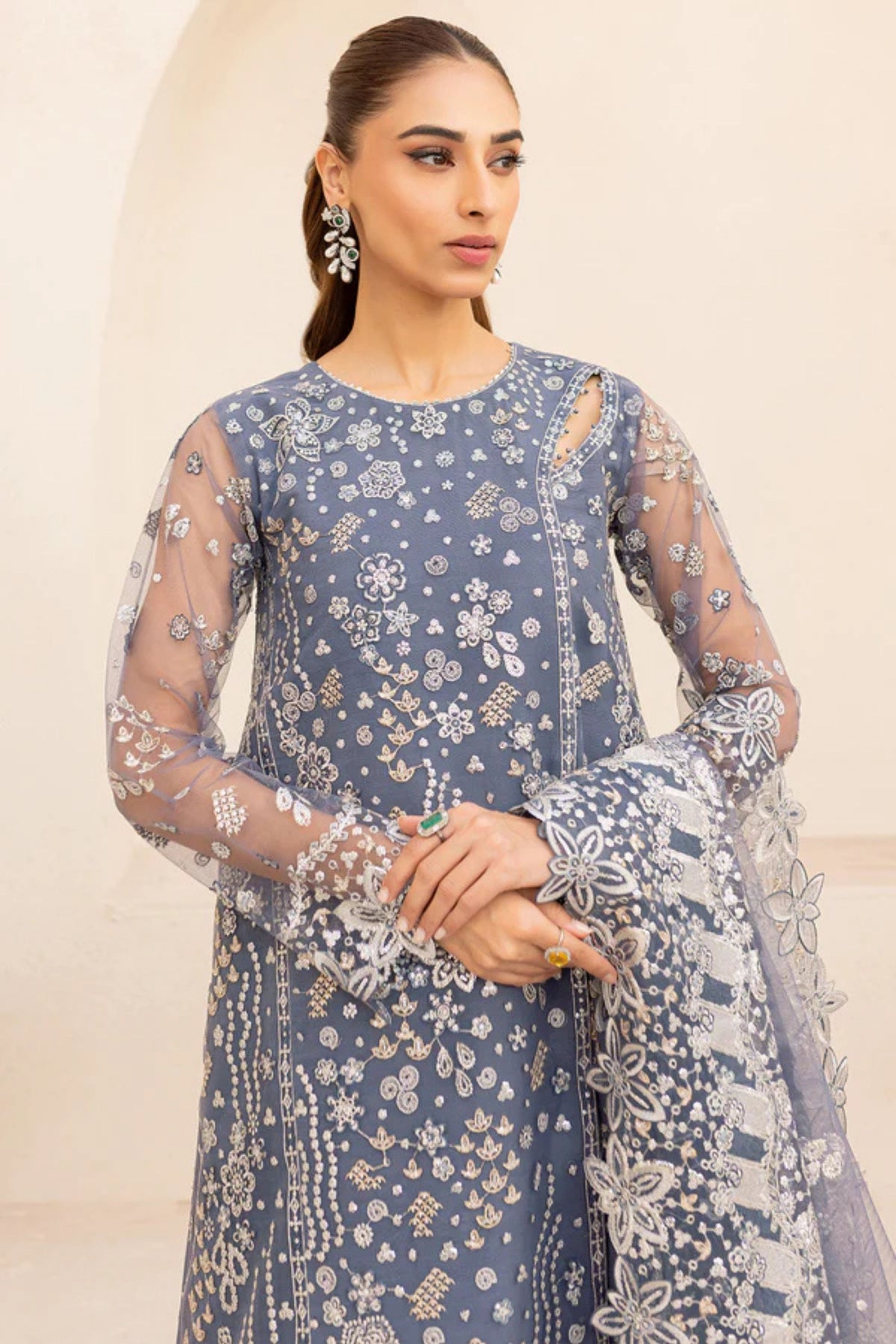 Traditional Pakistani wedding guest outfit for women