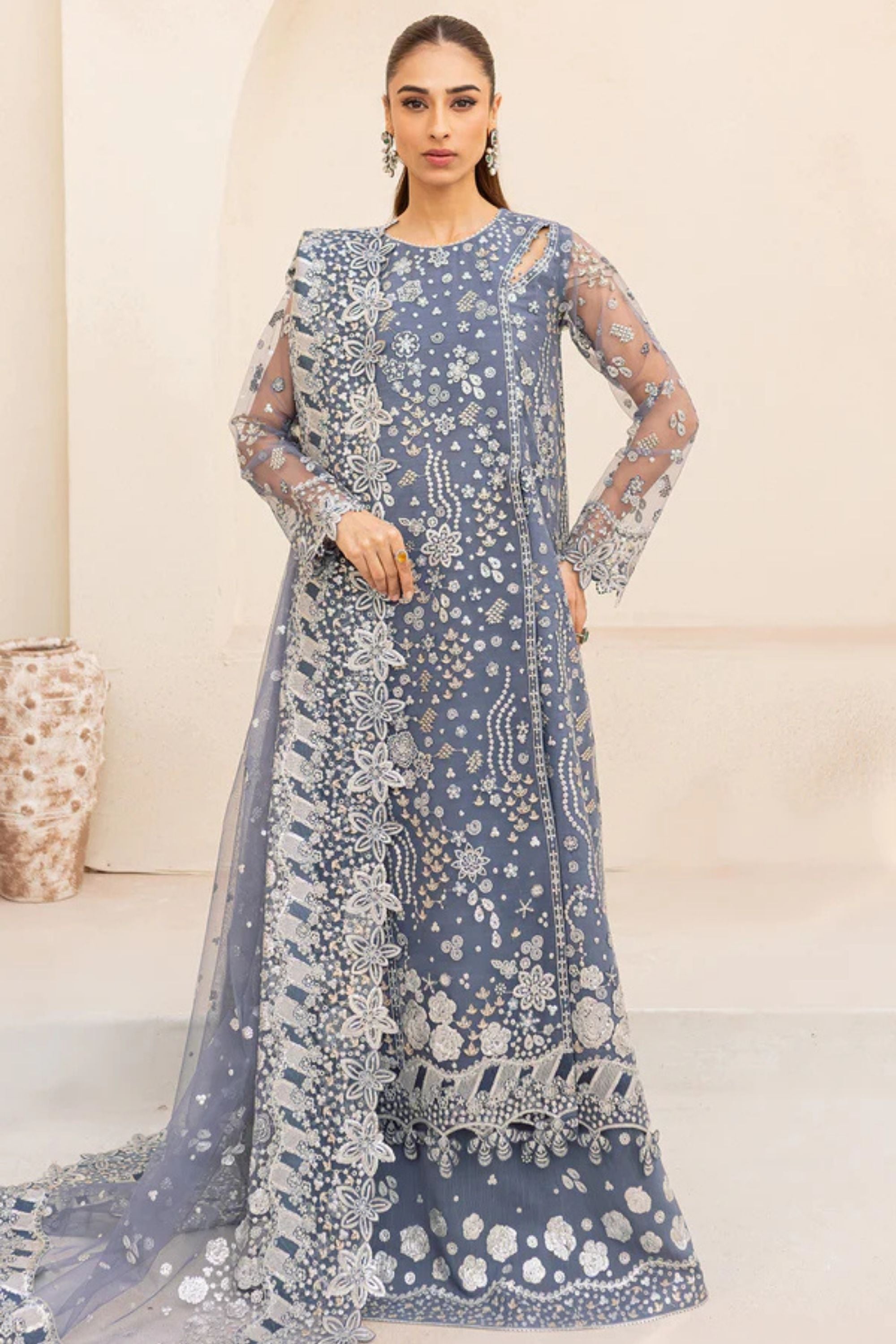 Traditional Pakistani wedding guest outfit for women