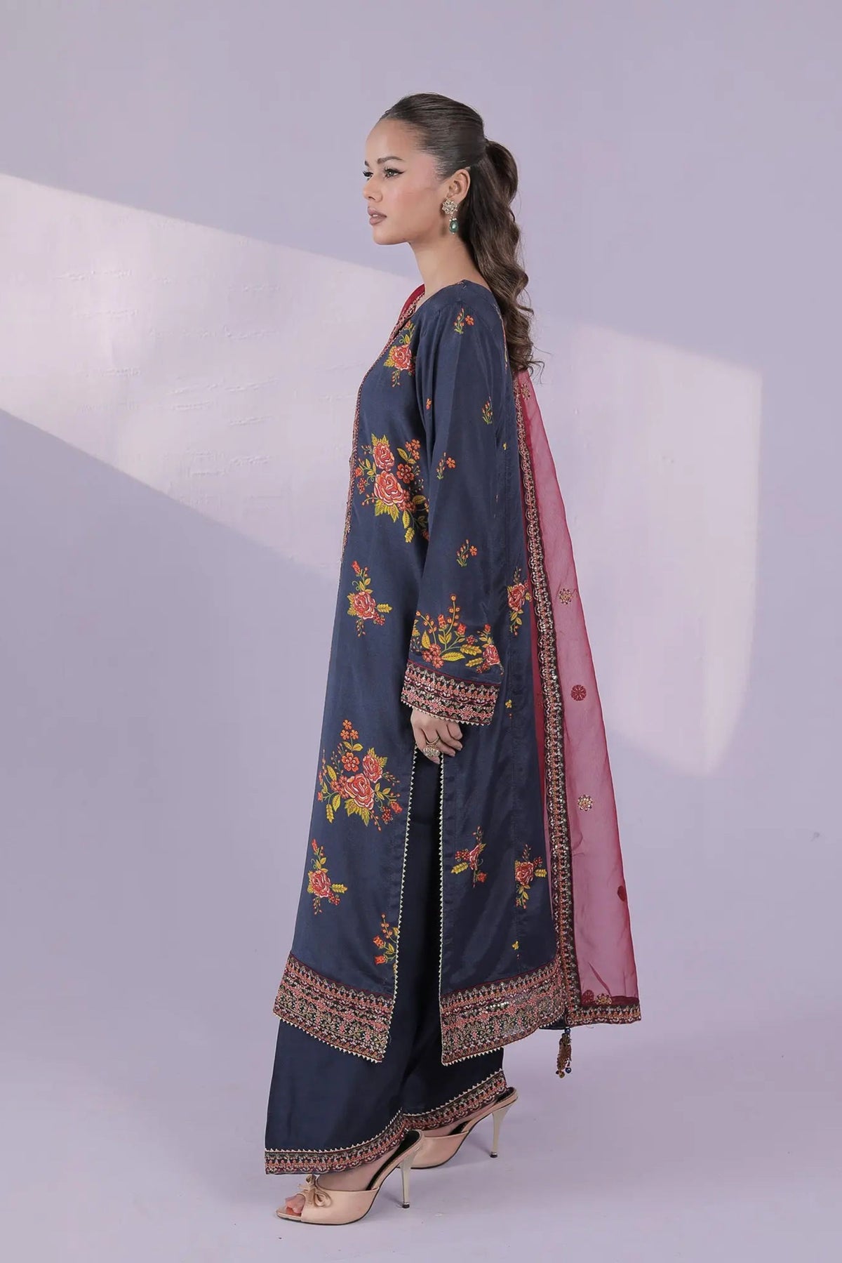 Pakistani Wedding Salwar Suits For Women