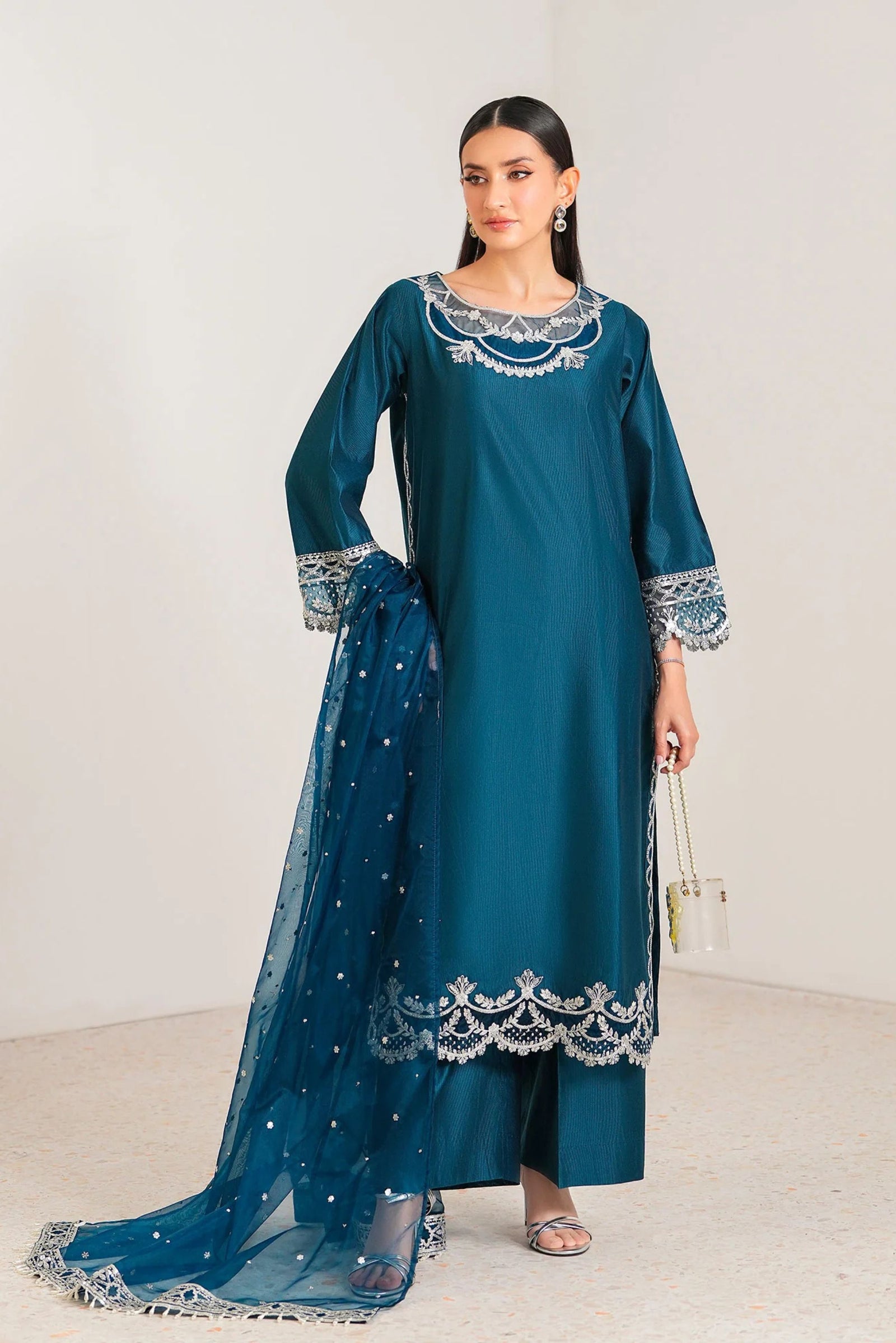 Women's Formal Wear For Pakistani Wedding