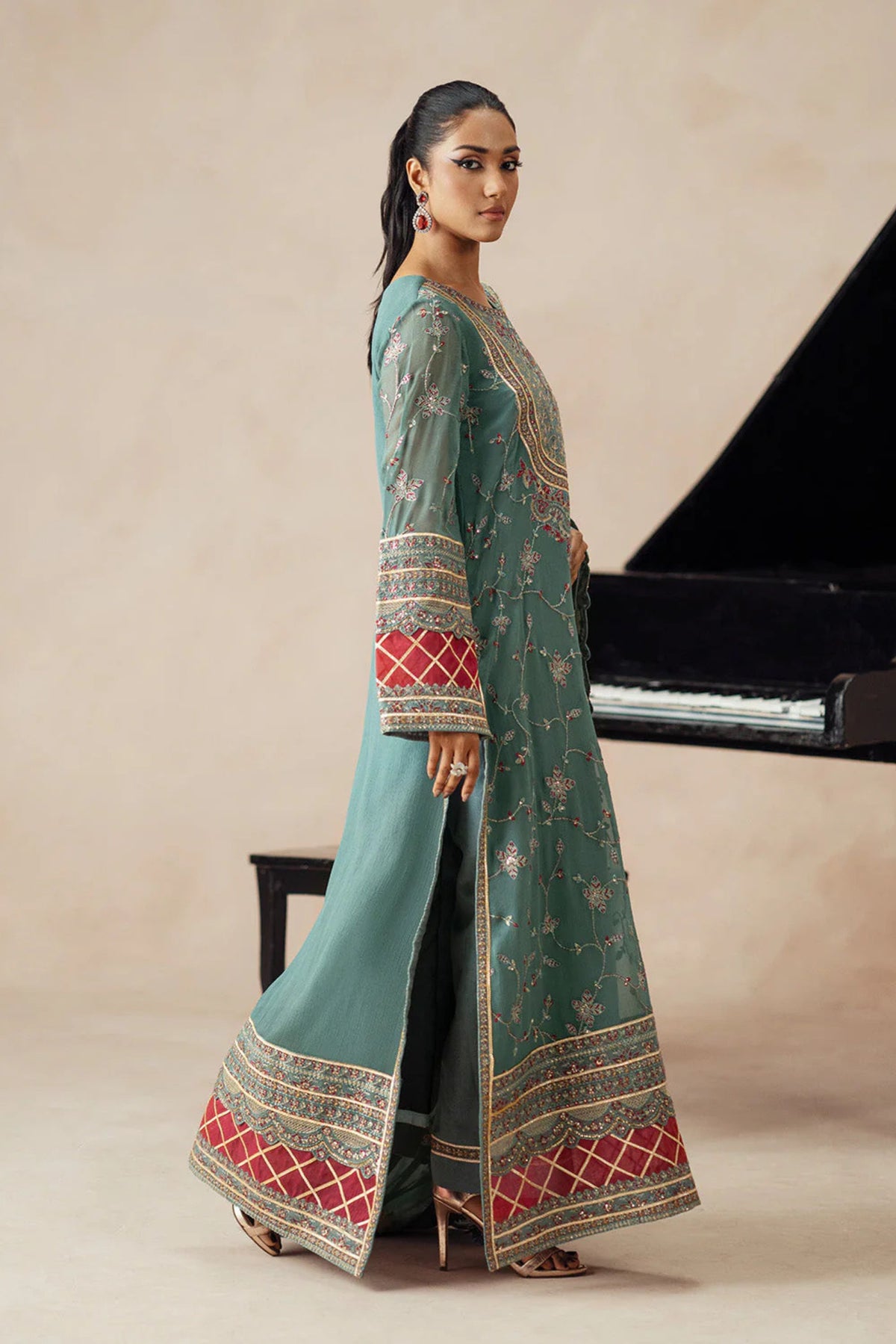 Pakistani Wedding Suits For Women In Sydney