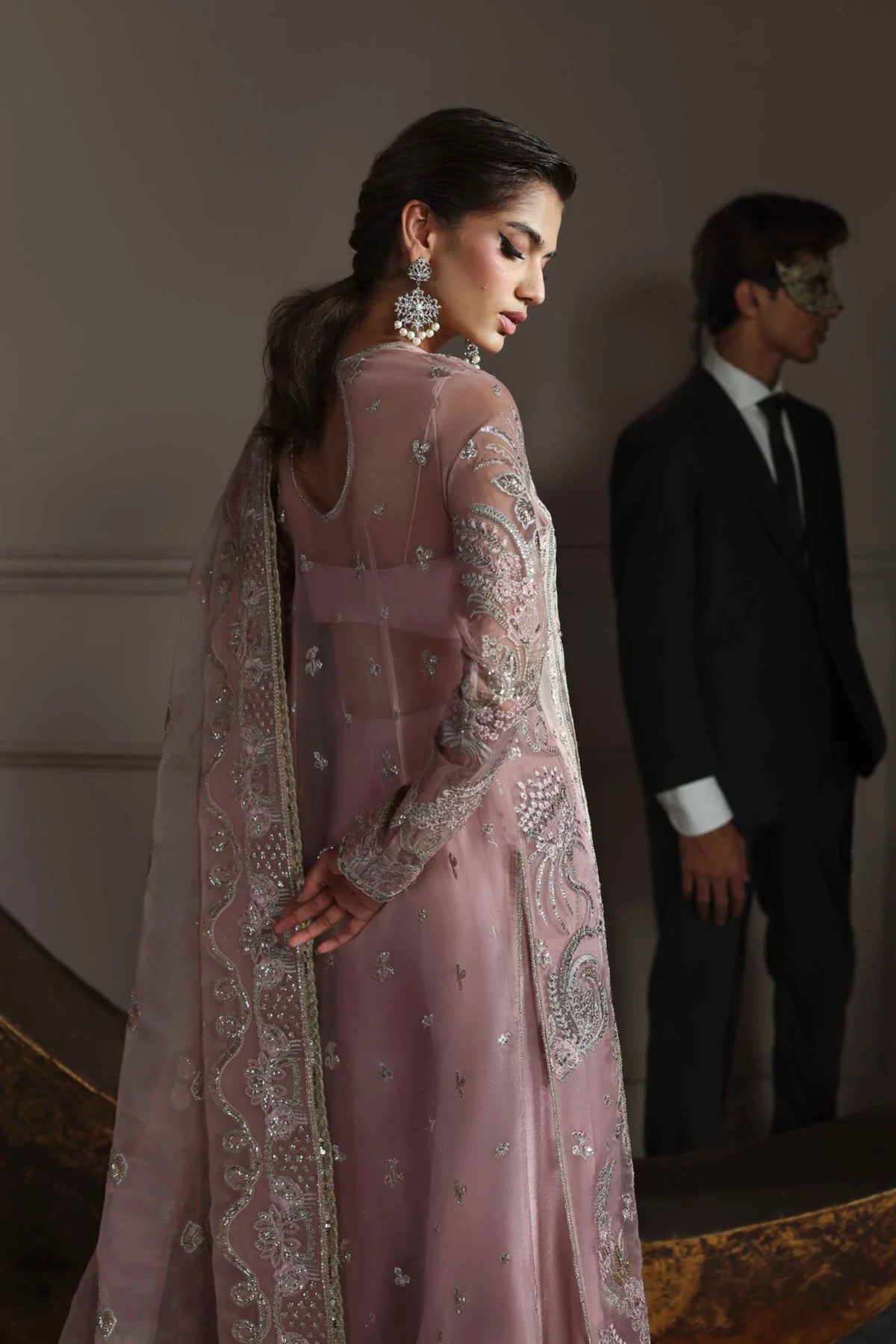 Guest Outfits To Attend Pakistani Wedding