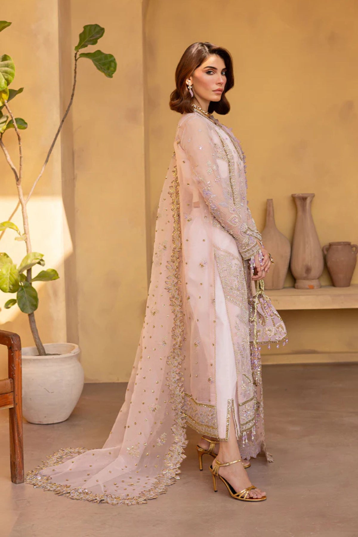 Guest Outfits To Attend Pakistani Wedding