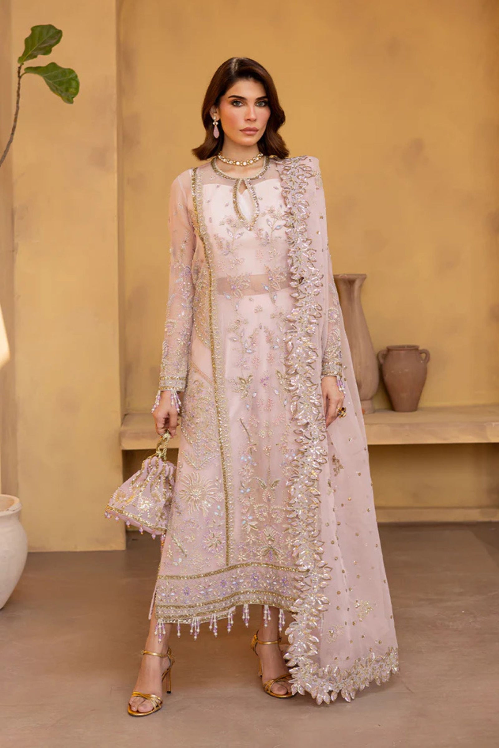 Guest Outfits To Attend Pakistani Wedding