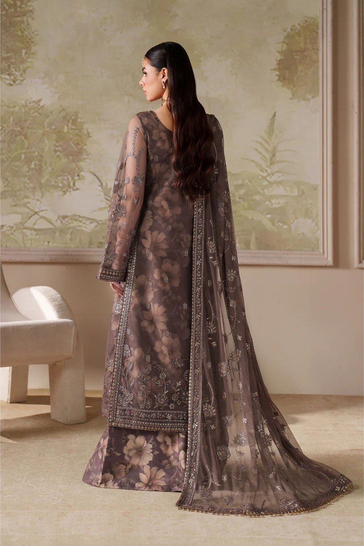 Modern Pakistani Wedding Outfits