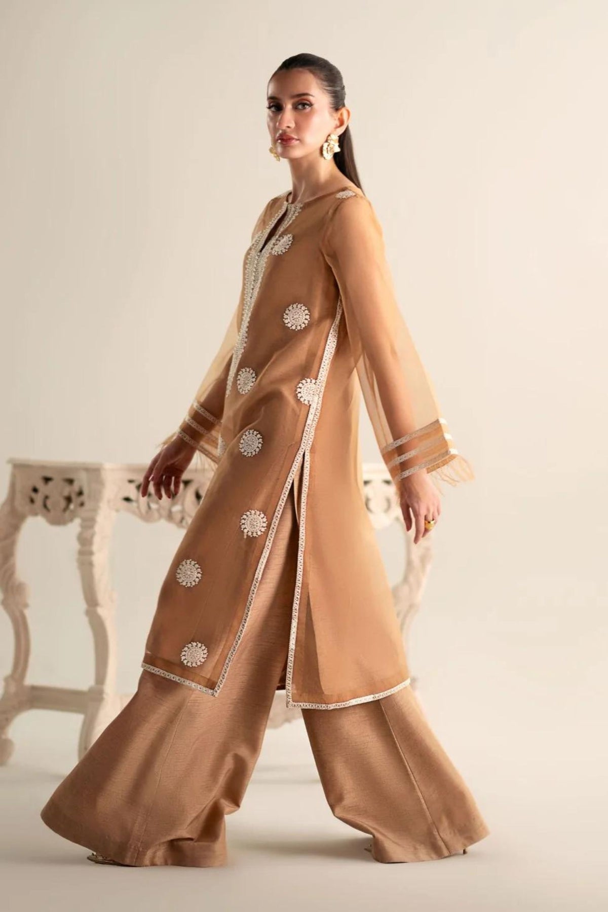 Desi Pakistani Wedding Suits In UK