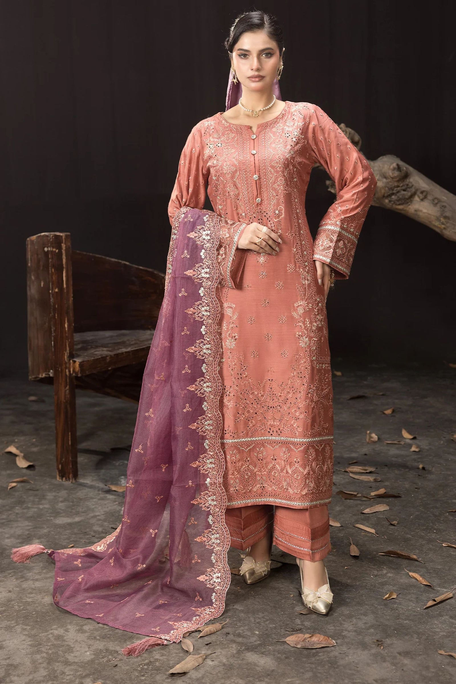 Traditional Pakistani Wedding Clothing