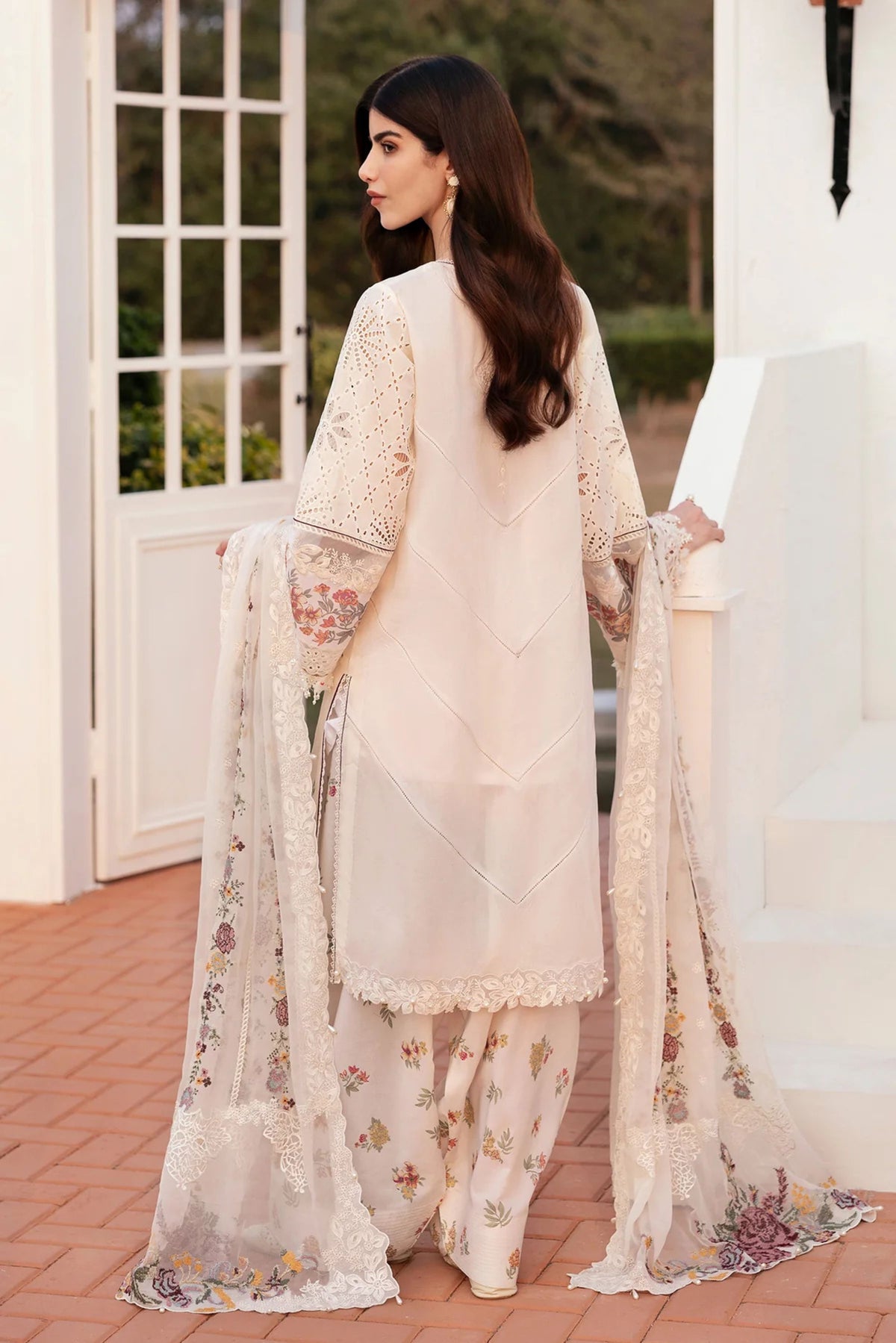 Pakistani Eid Lawn Suits In Australia