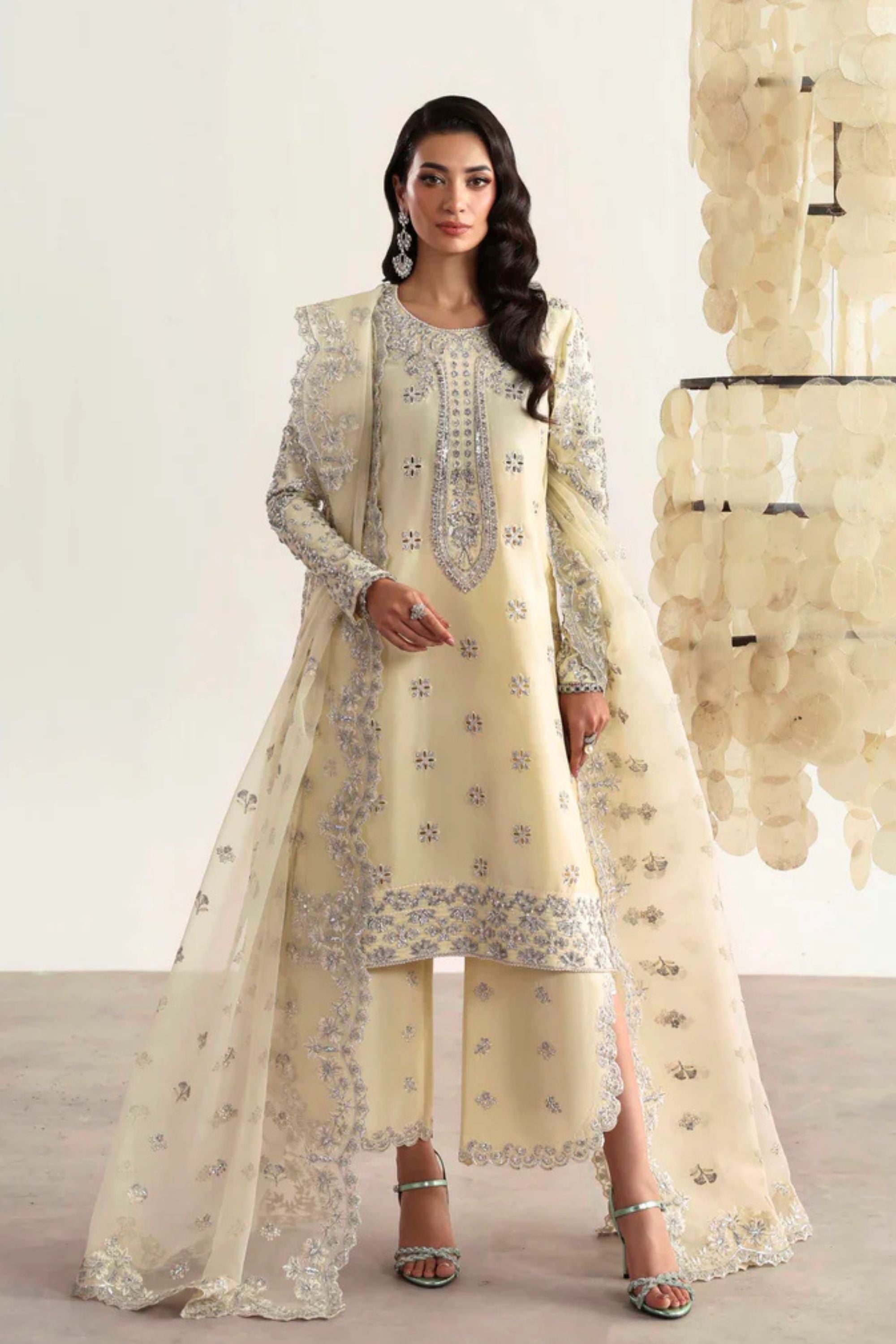 Discover Stylish Dresses for Wedding Guests