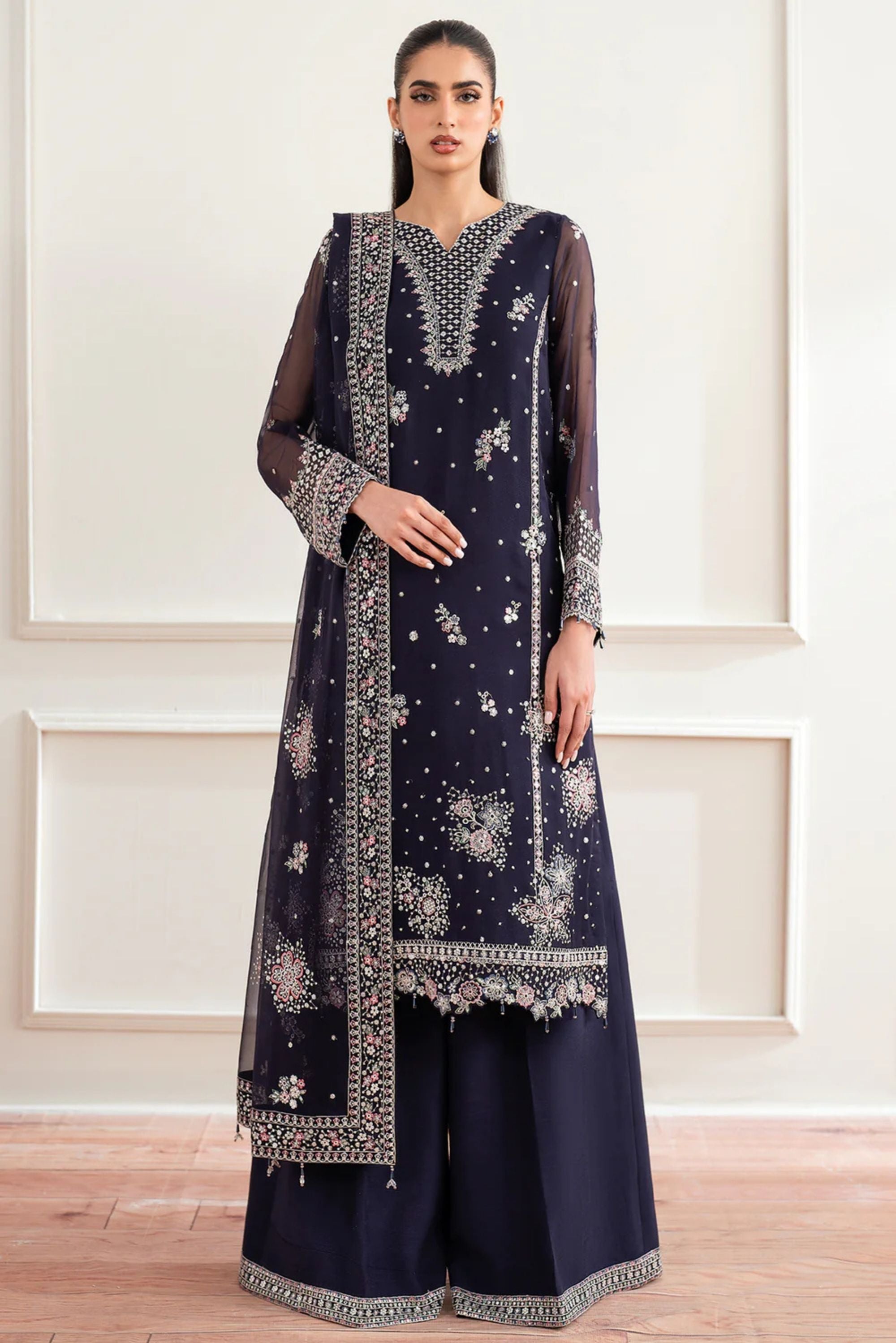Party Dress For Pakistani Wedding In UK