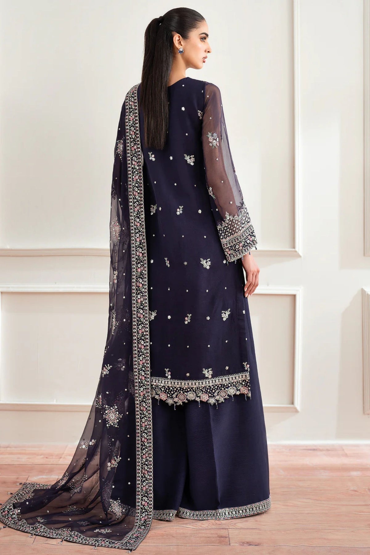 Party Dress For Pakistani Wedding In UK
